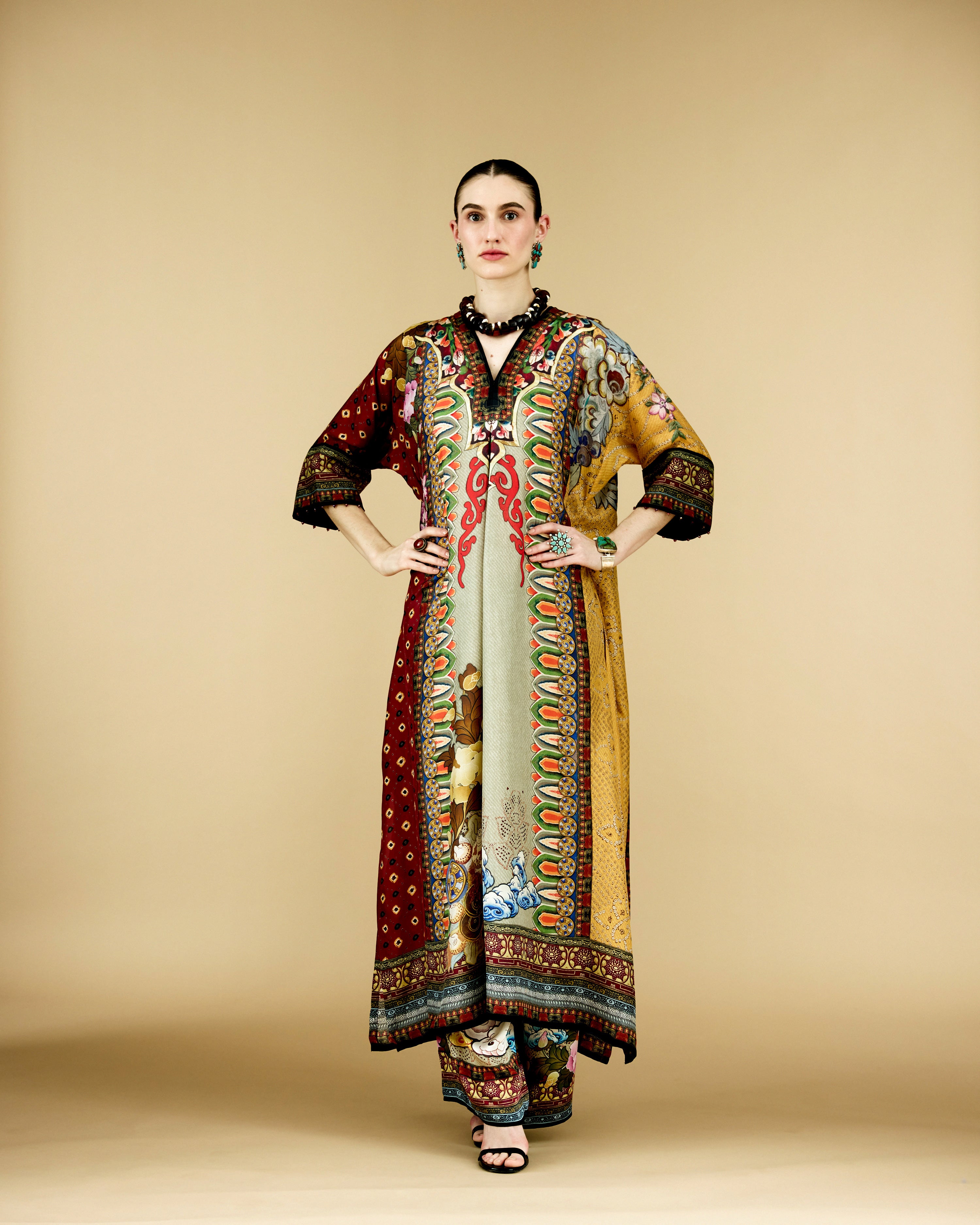 Ladakh : Banera - Taupe