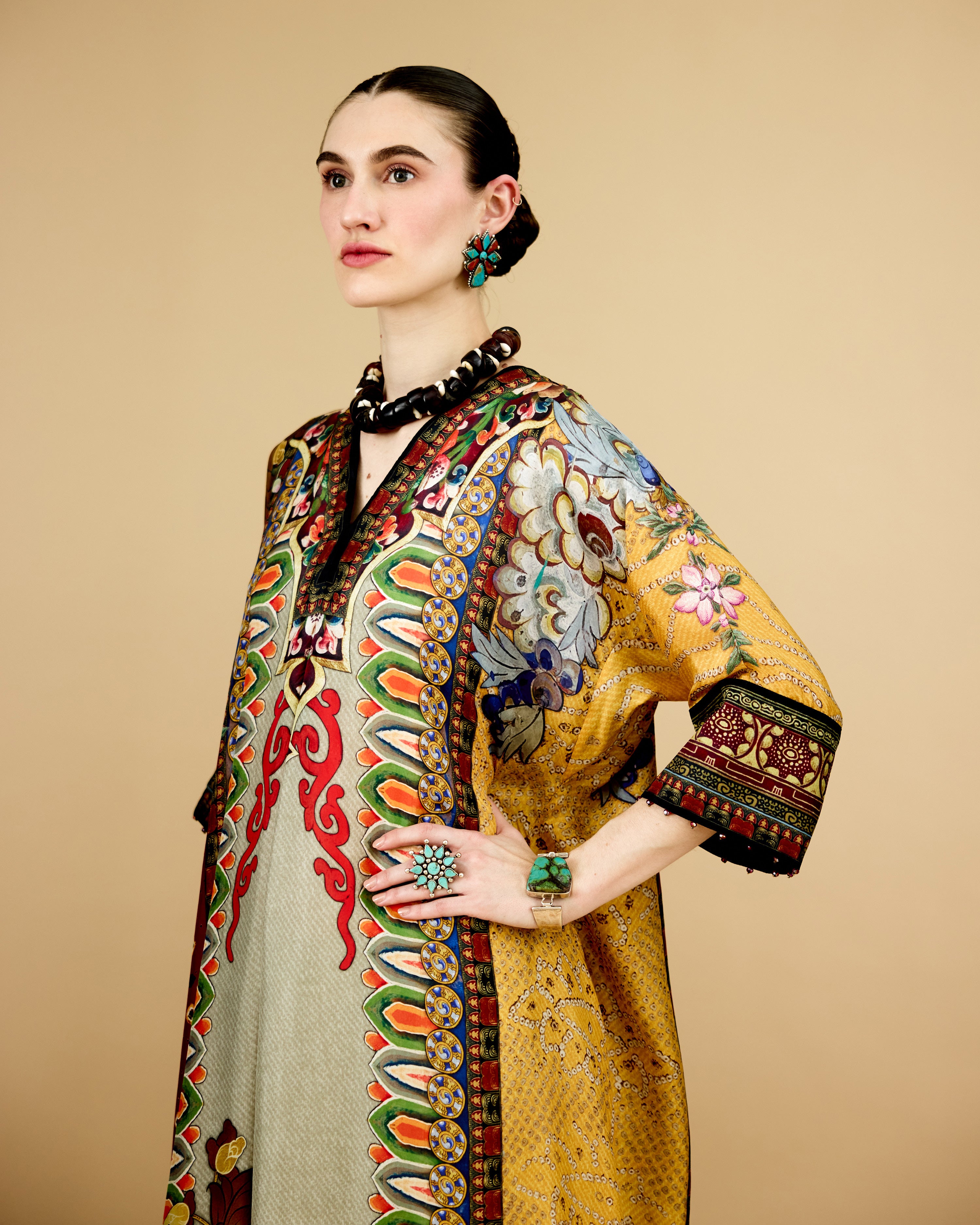 Ladakh : Banera - Taupe