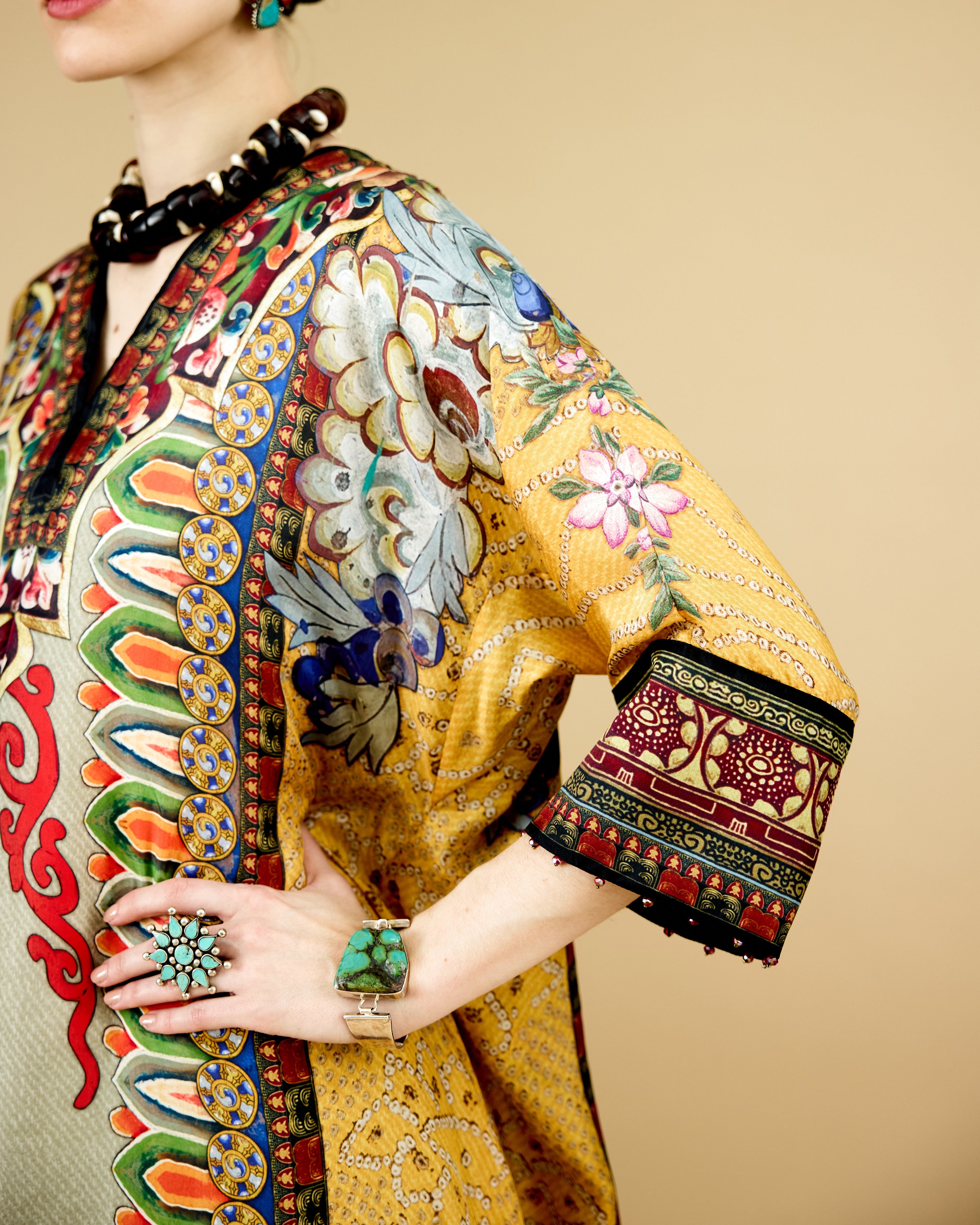 Ladakh : Banera - Taupe