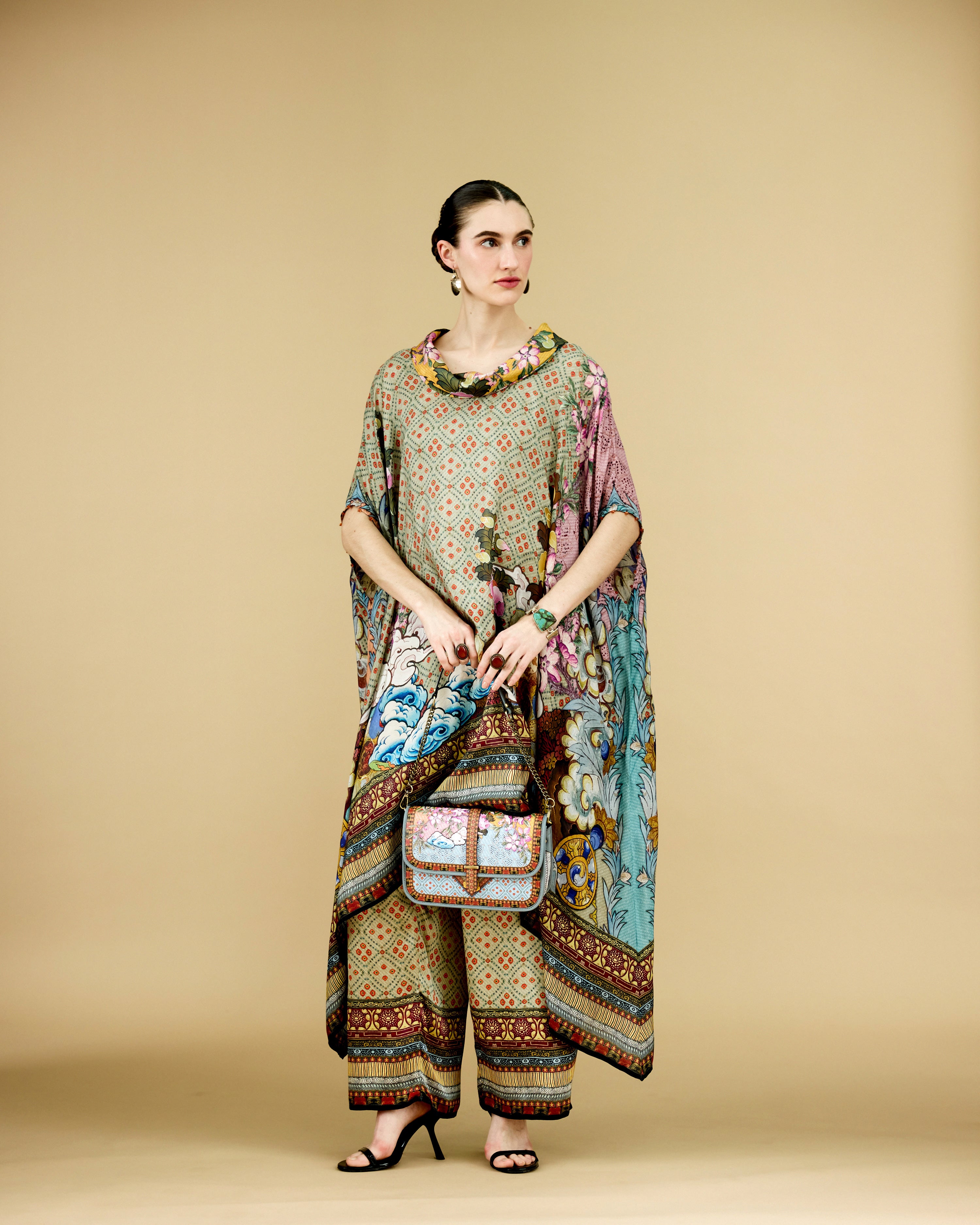 Ladakh : Lavanya - Taupe
