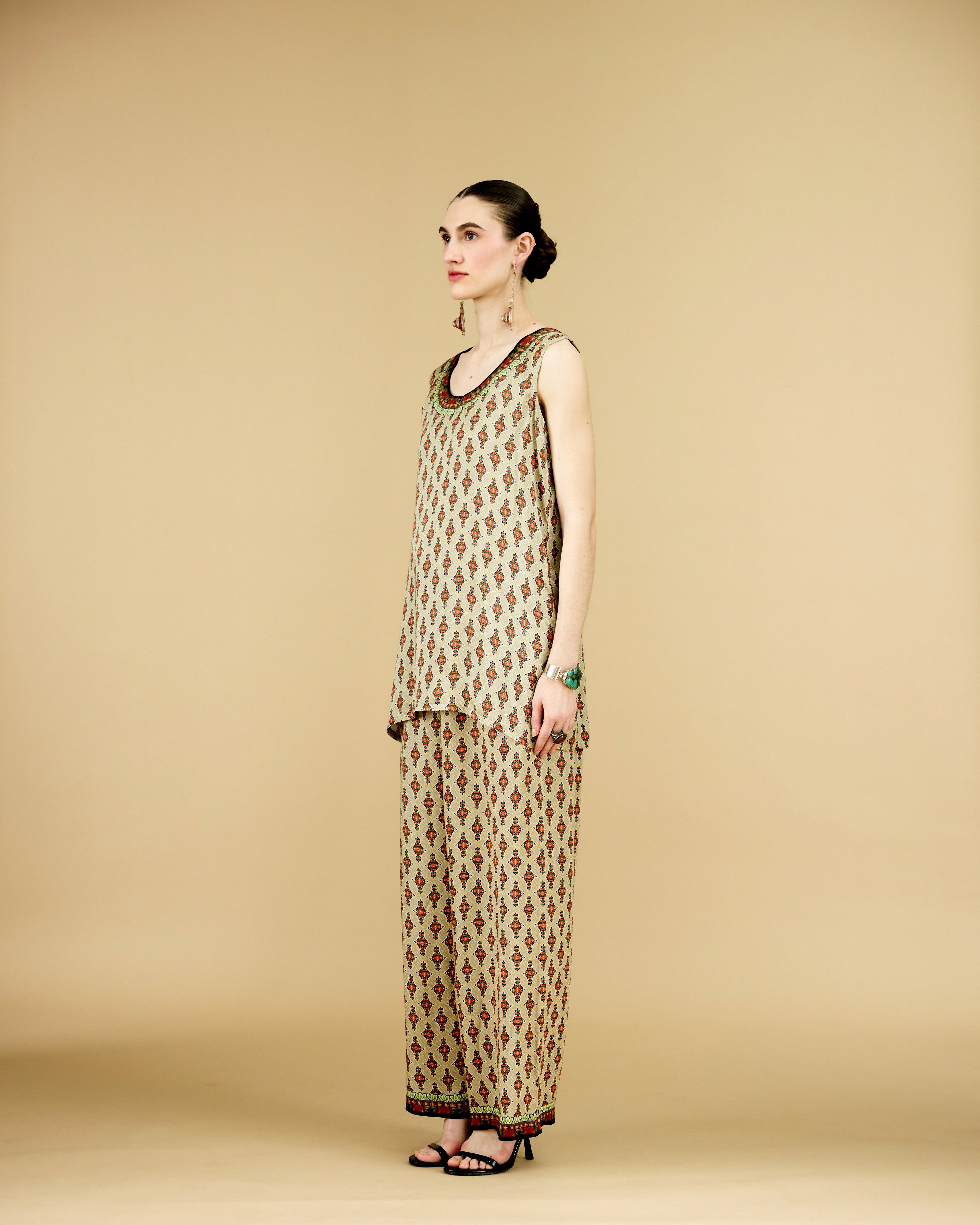 Ladakh : Adhira - Beige/Multi