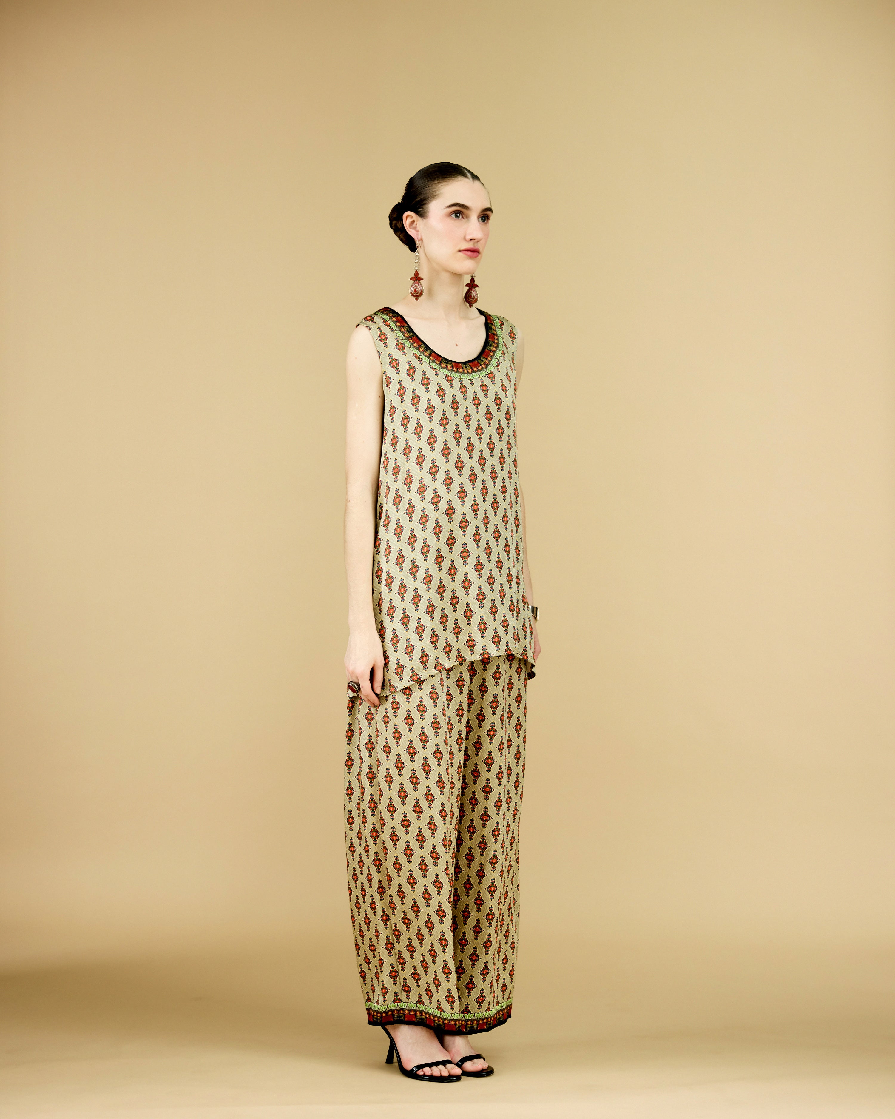 Ladakh : Adhira - Beige/Multi