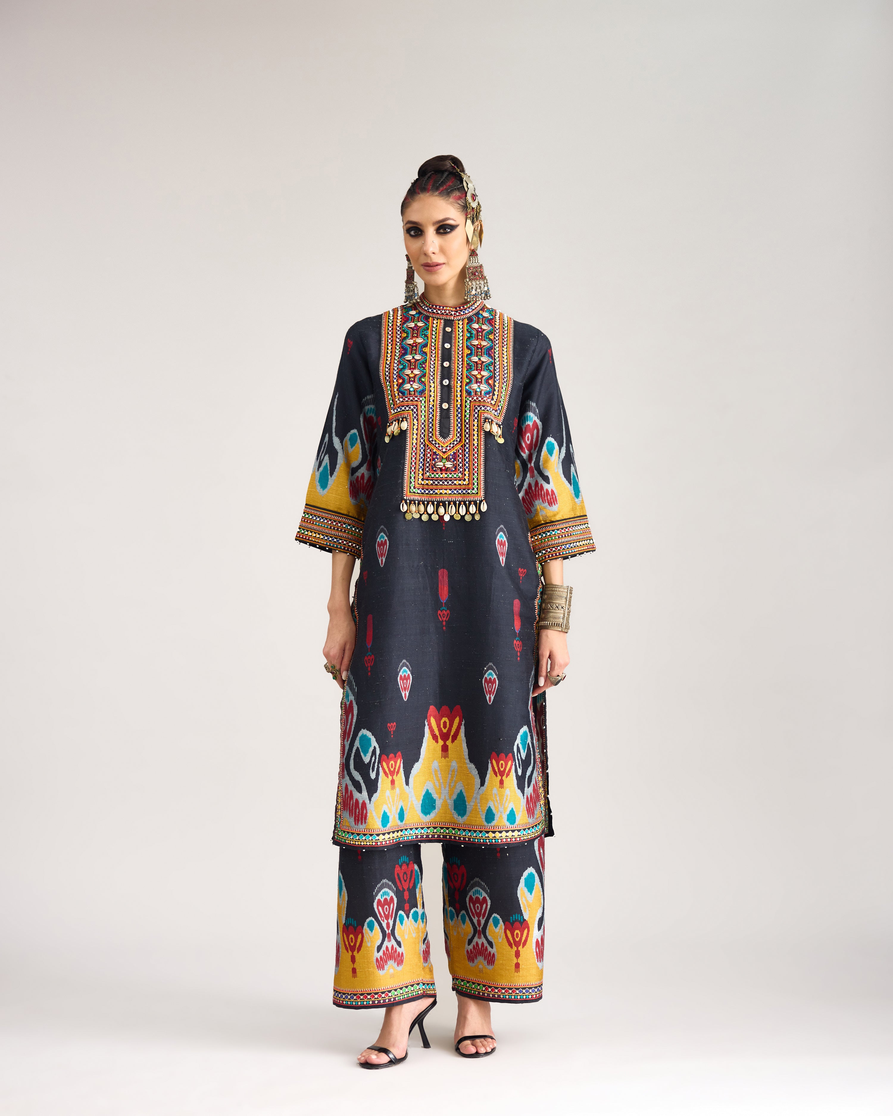 Tangier : Ramin - Black