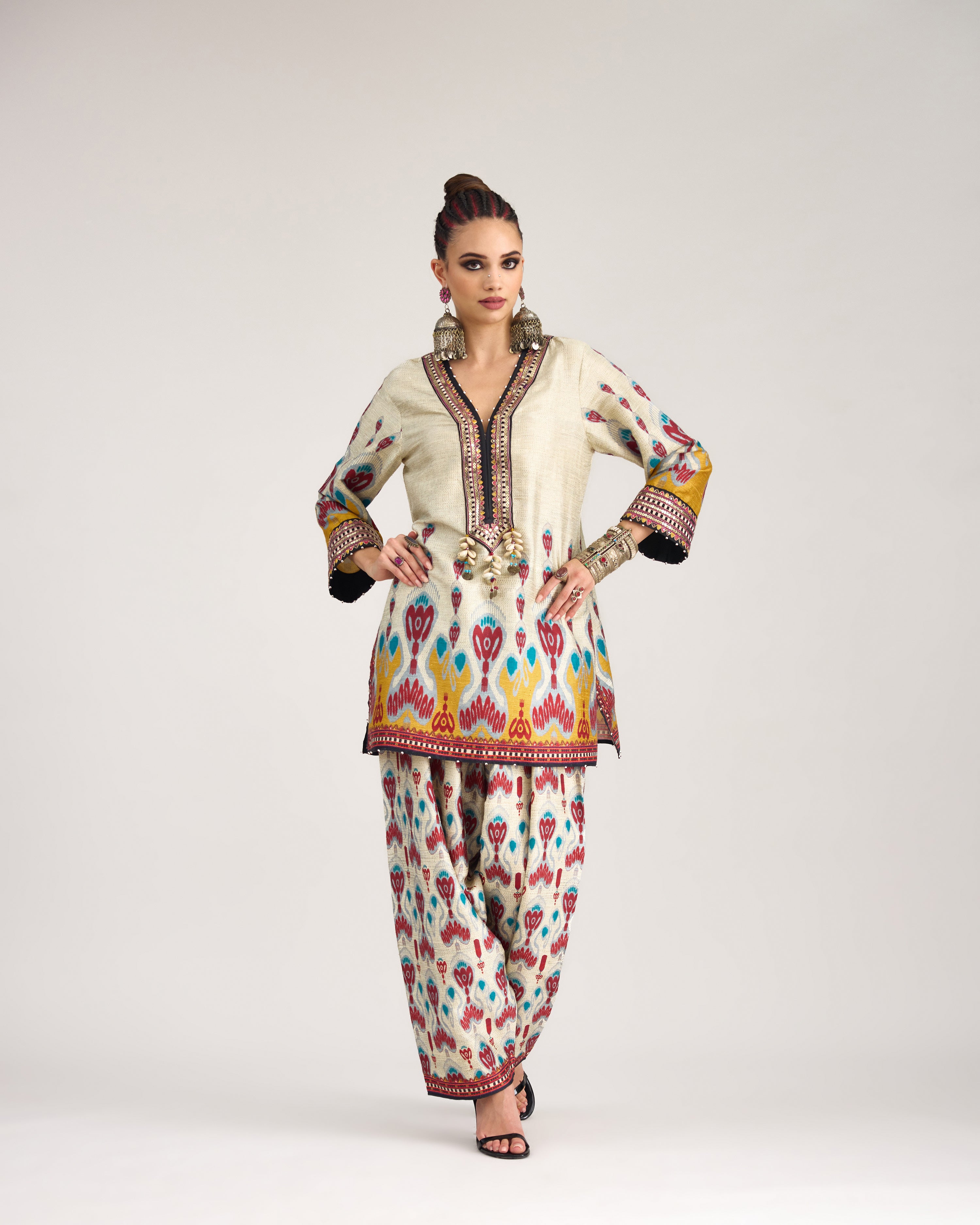 Tangier : Resham - Eggshell