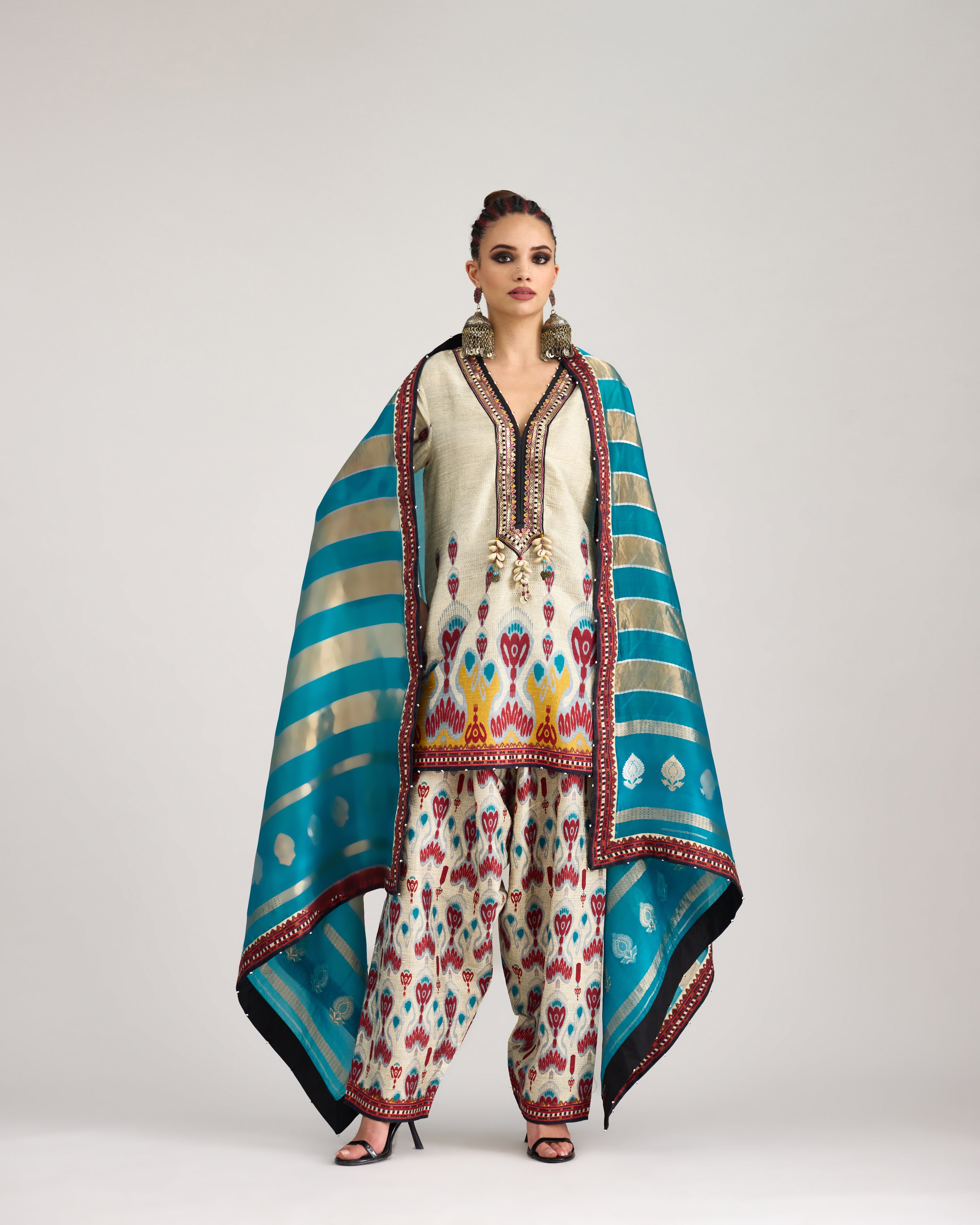 Tangier : Resham - Eggshell