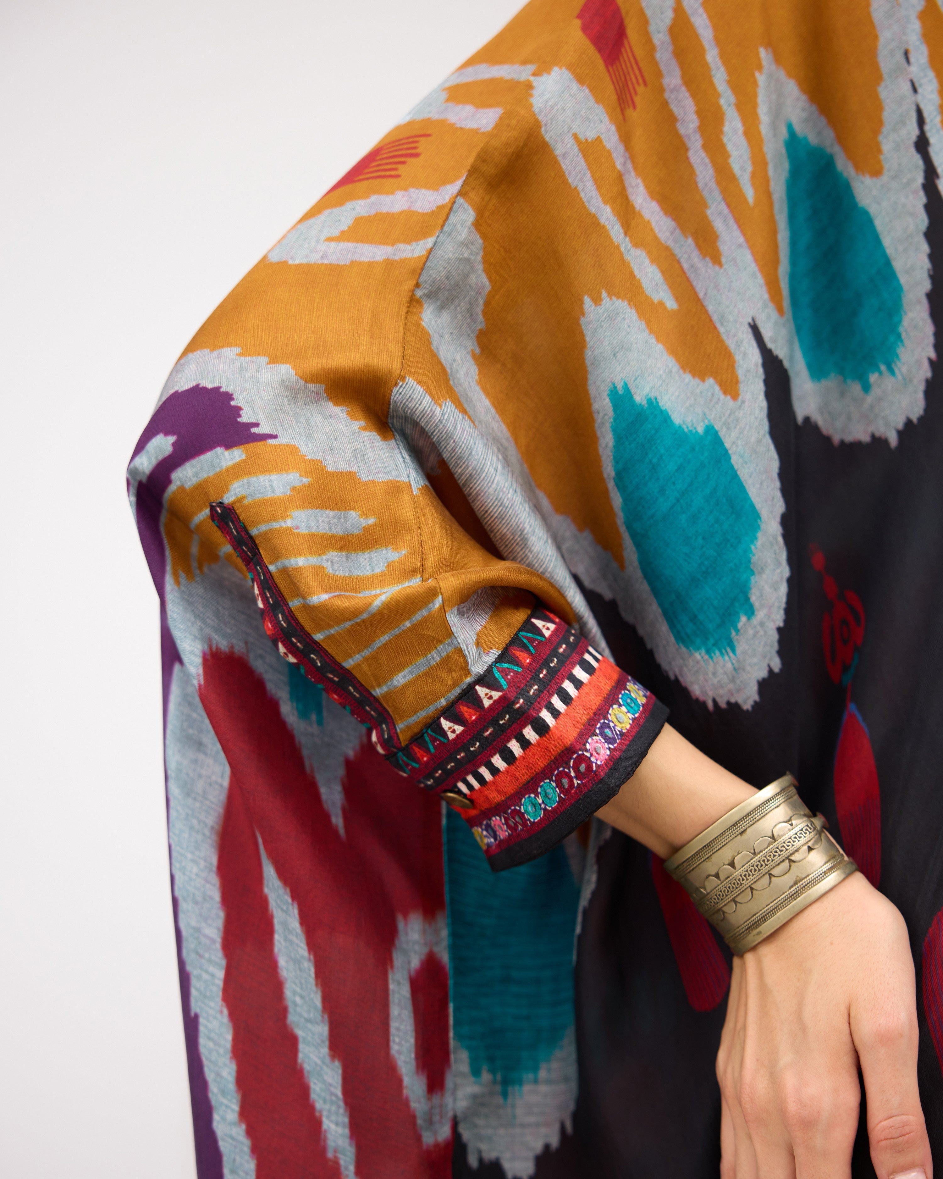 Tangier : Dakota - Mustard/Multi