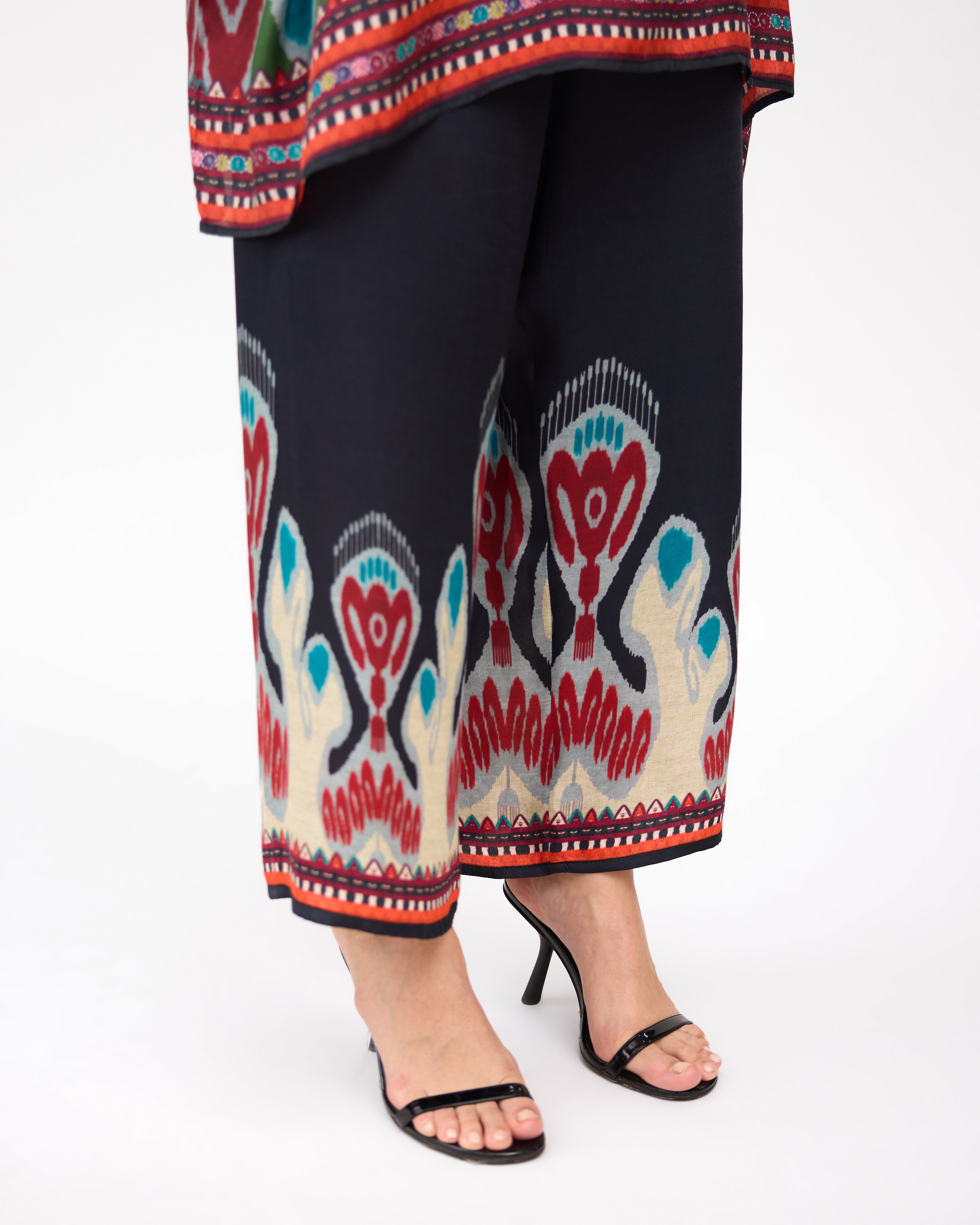 Tangier : Chanel 36" - Eggshell/Multi