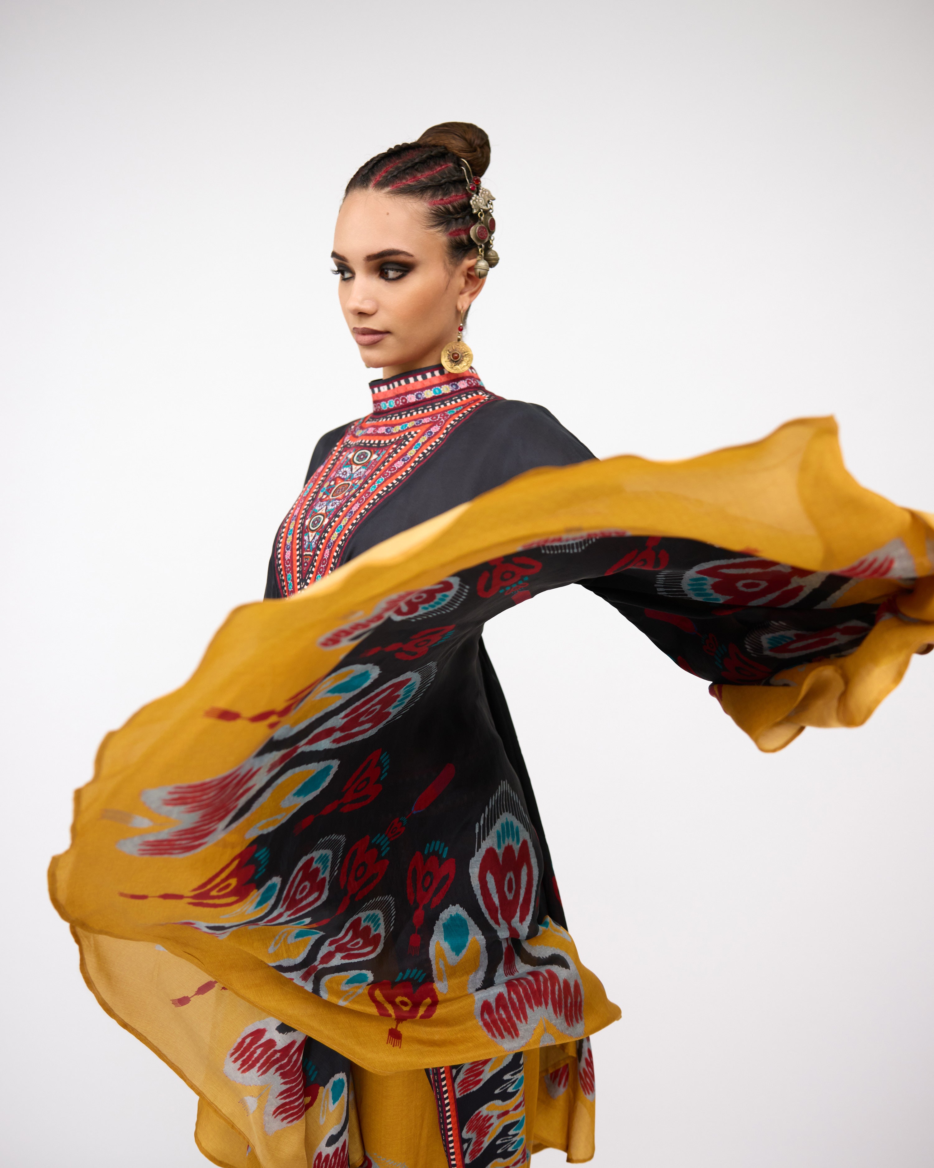 Tangier : Farah - Charcoal/Multi