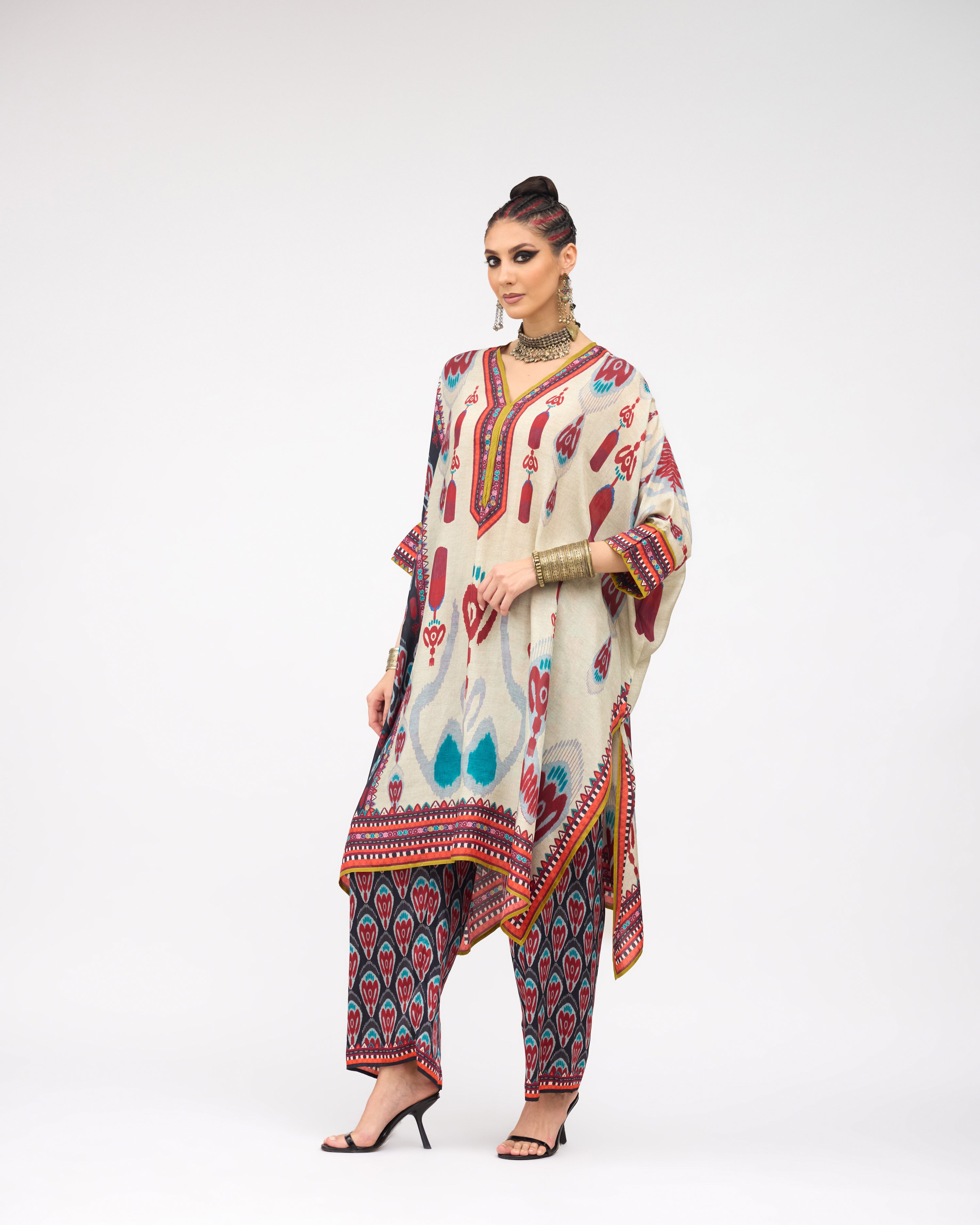 Tangier : Chantelle 42" - Eggshell/Multi