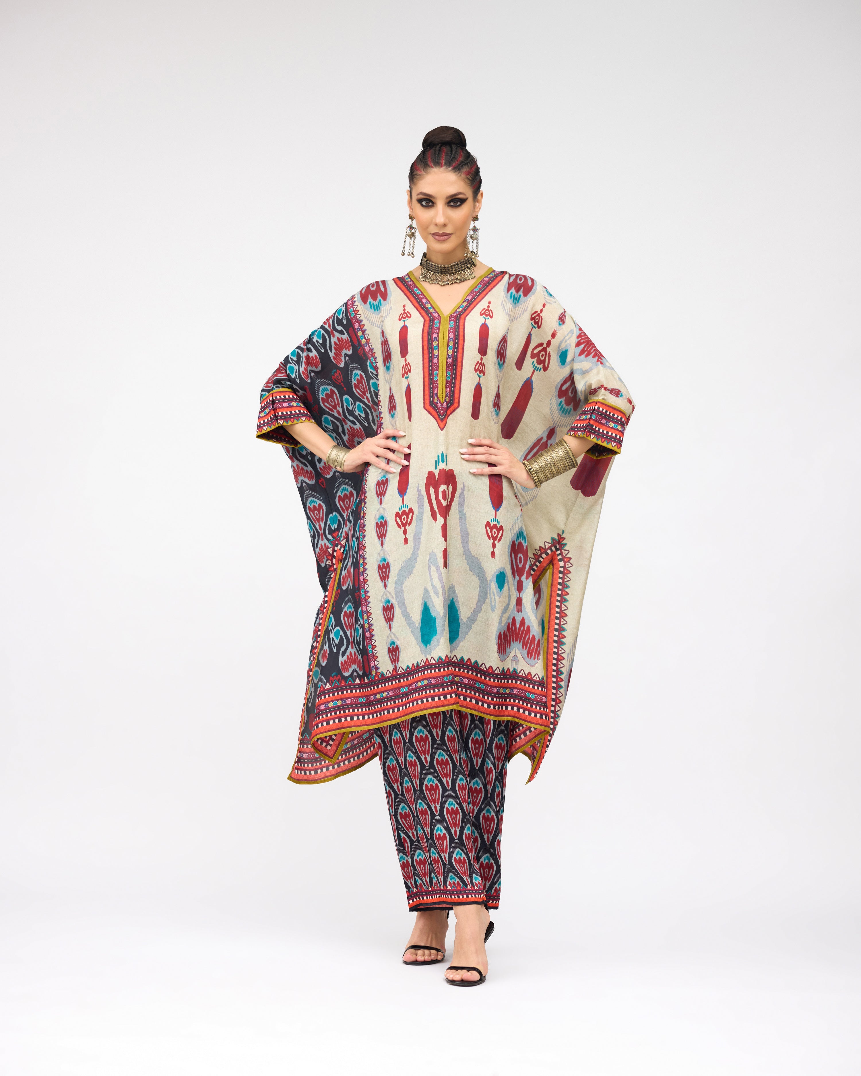 Tangier : Chantelle 42" - Eggshell/Multi