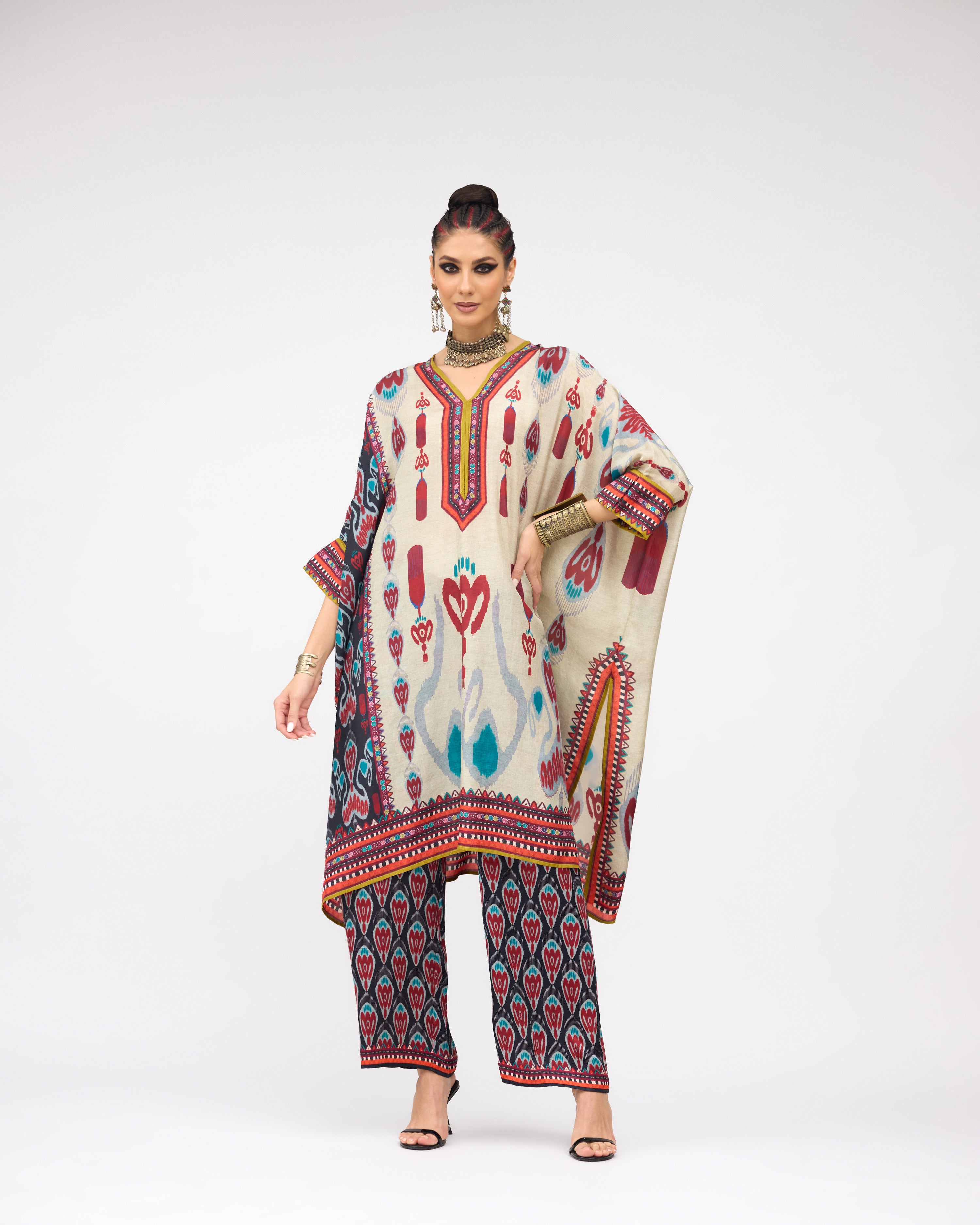 Tangier : Chantelle 42" - Eggshell/Multi