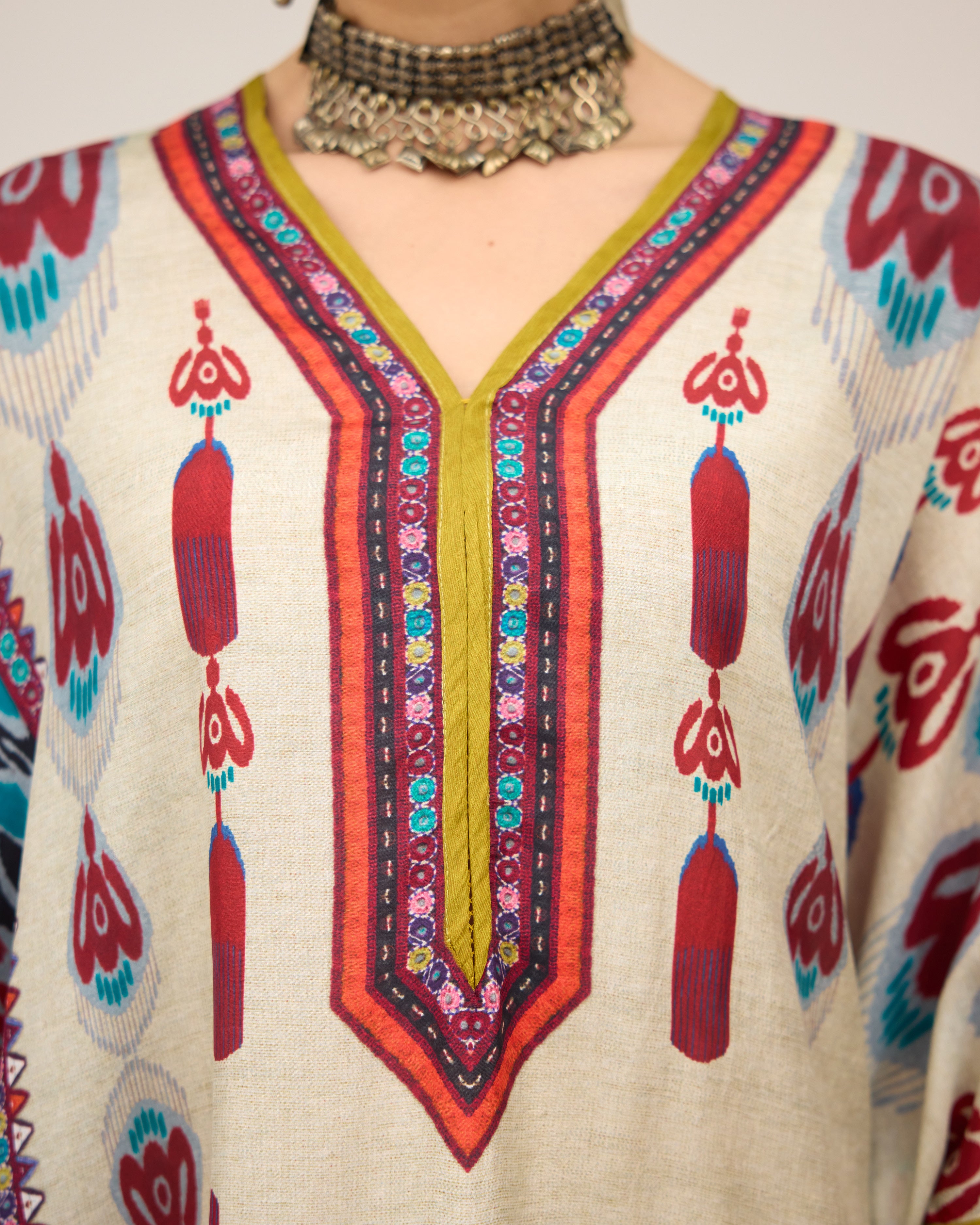 Tangier : Chantelle 42" - Eggshell/Multi
