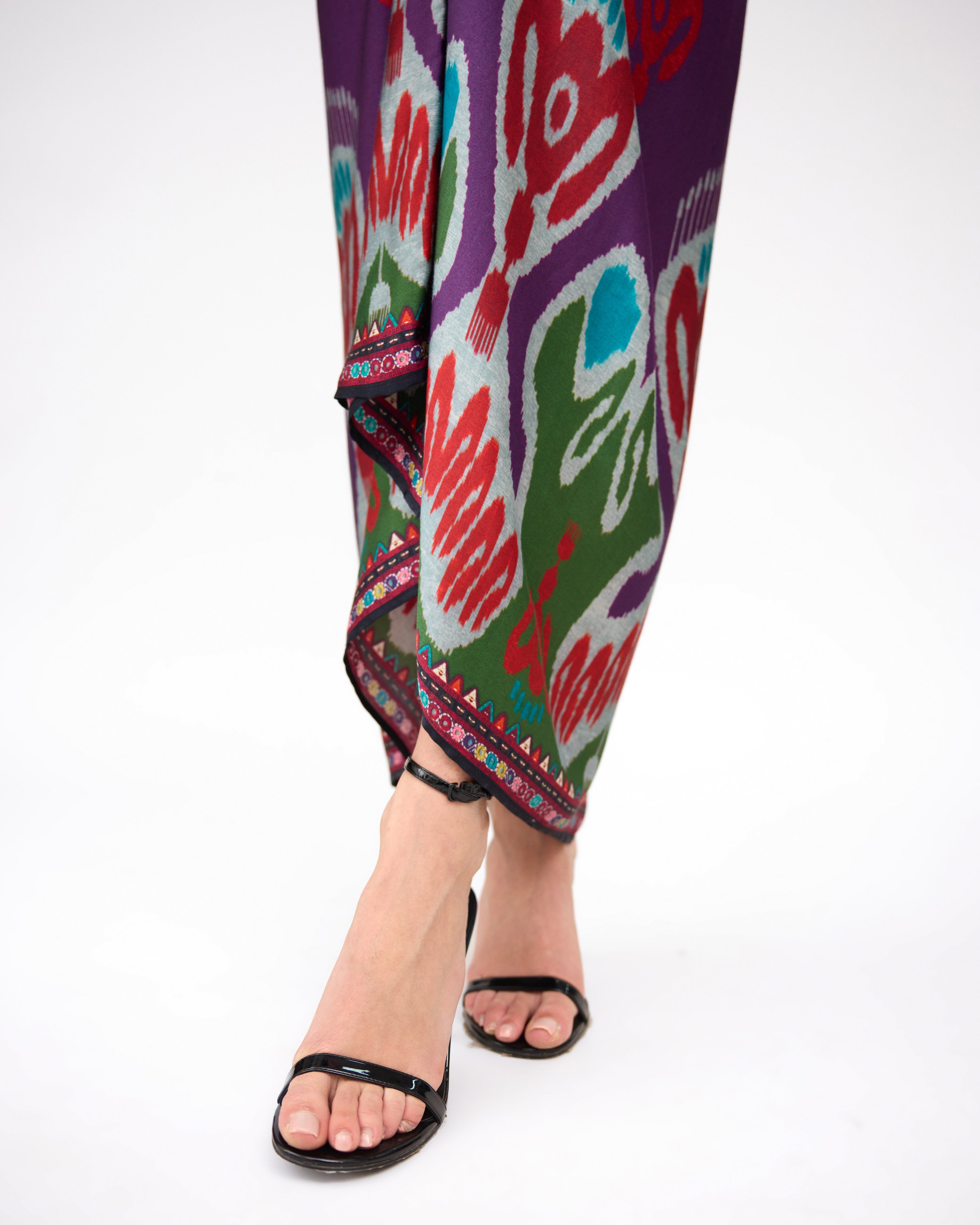 Tangier : Maya/Indonesia - Purple/Multi