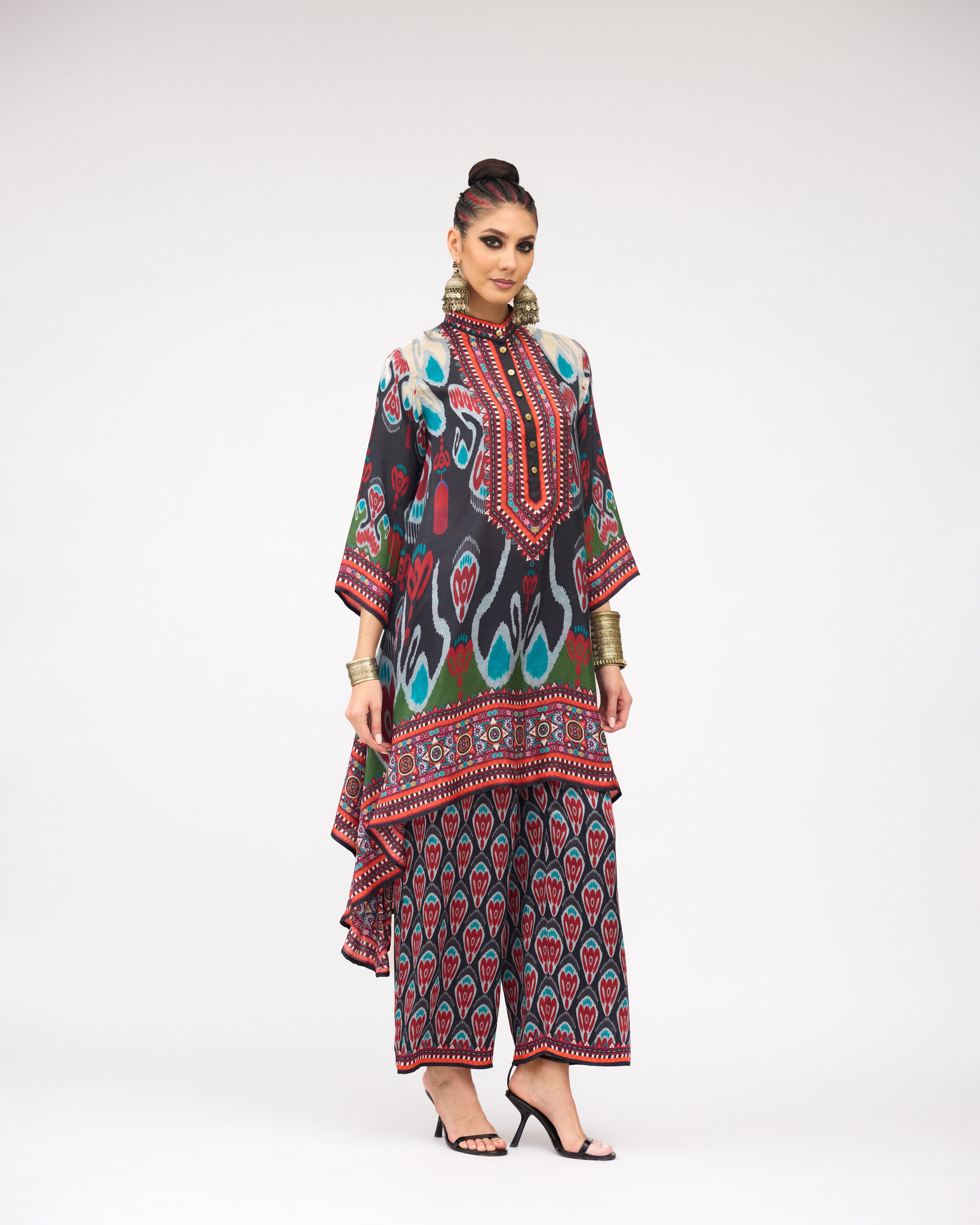 Tangier : Navya - Charcoal/Multi