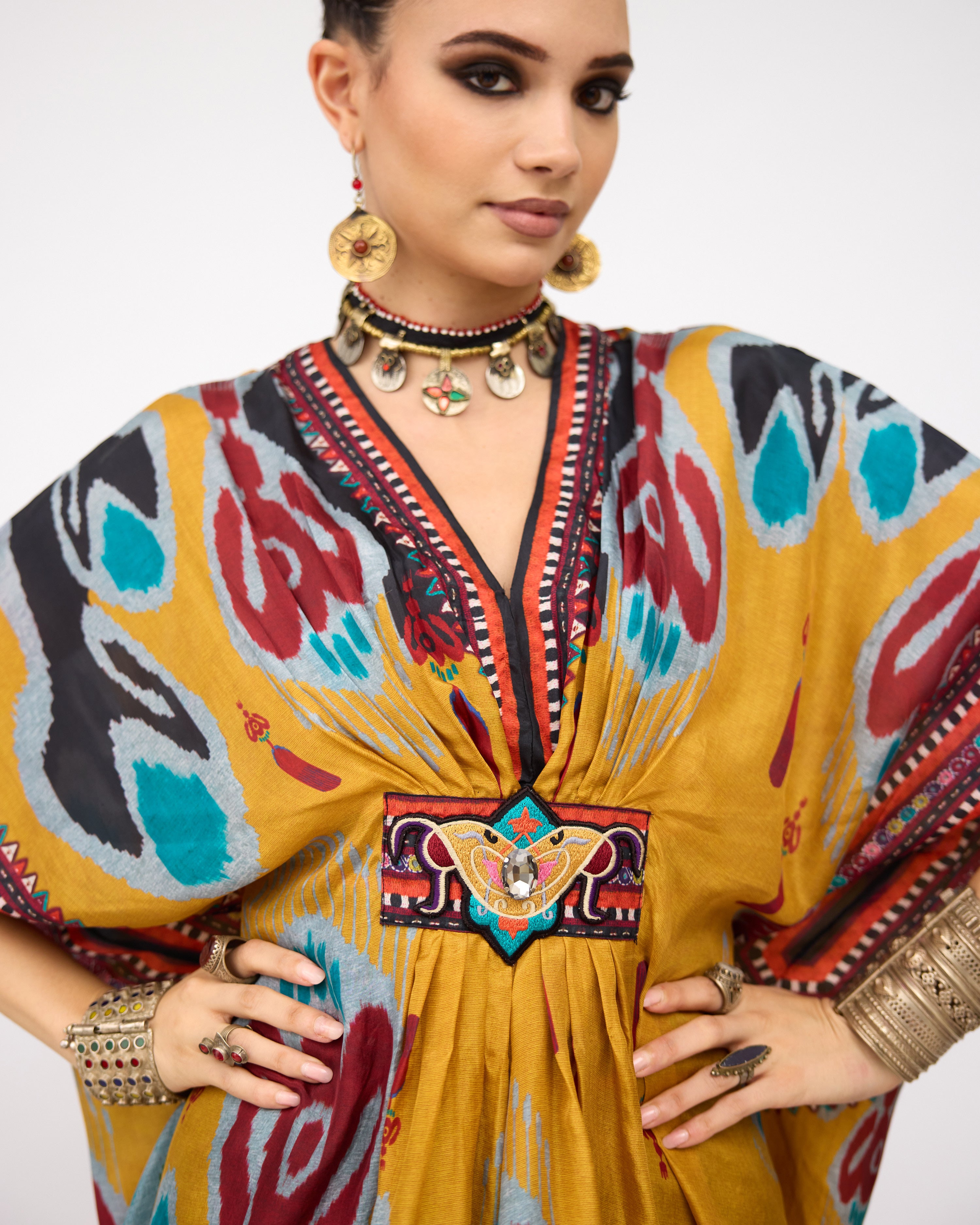 Tangier : Maya/Indonesia - Mustard/Multi