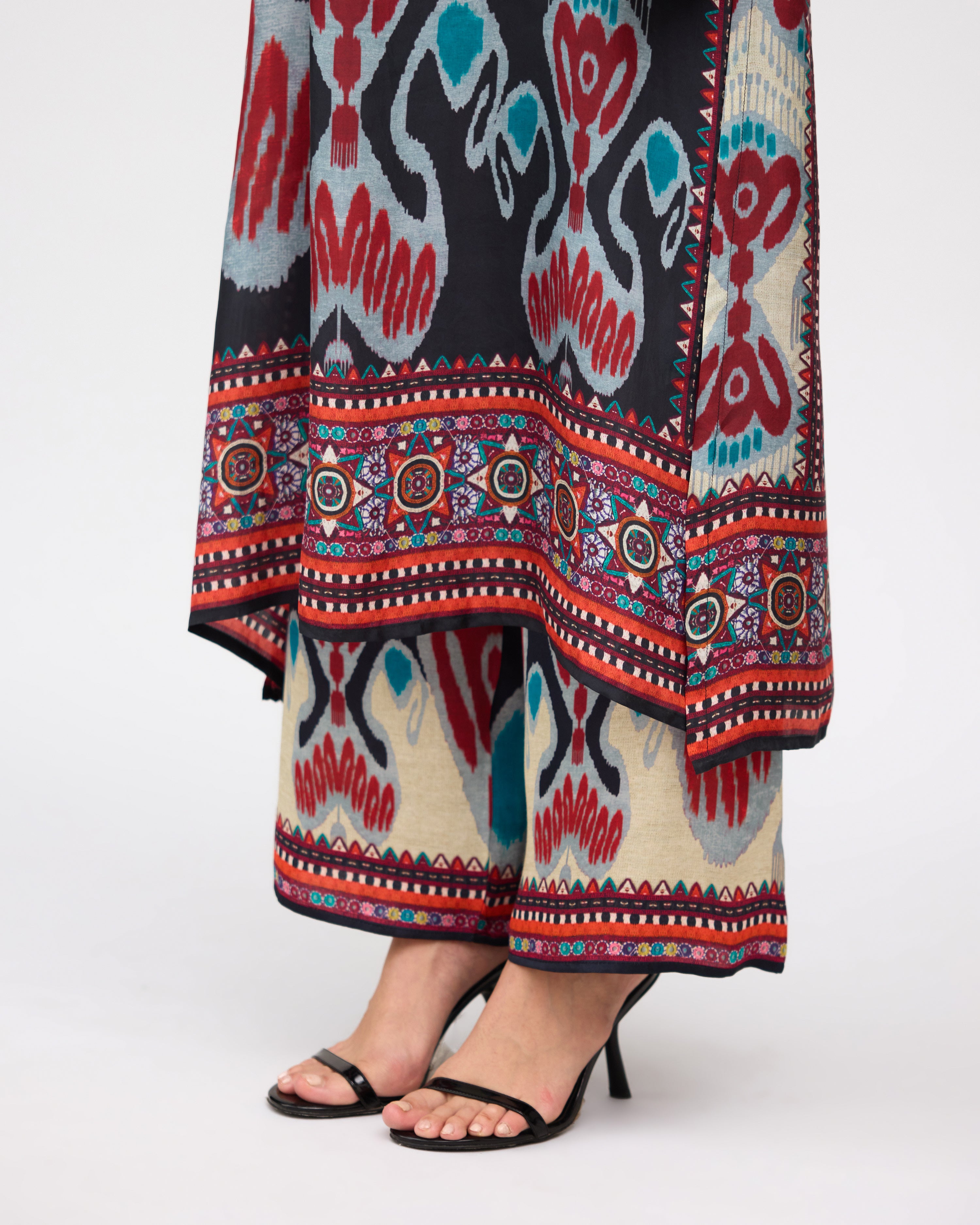 Tangier : Banera - Charcoal/Multi