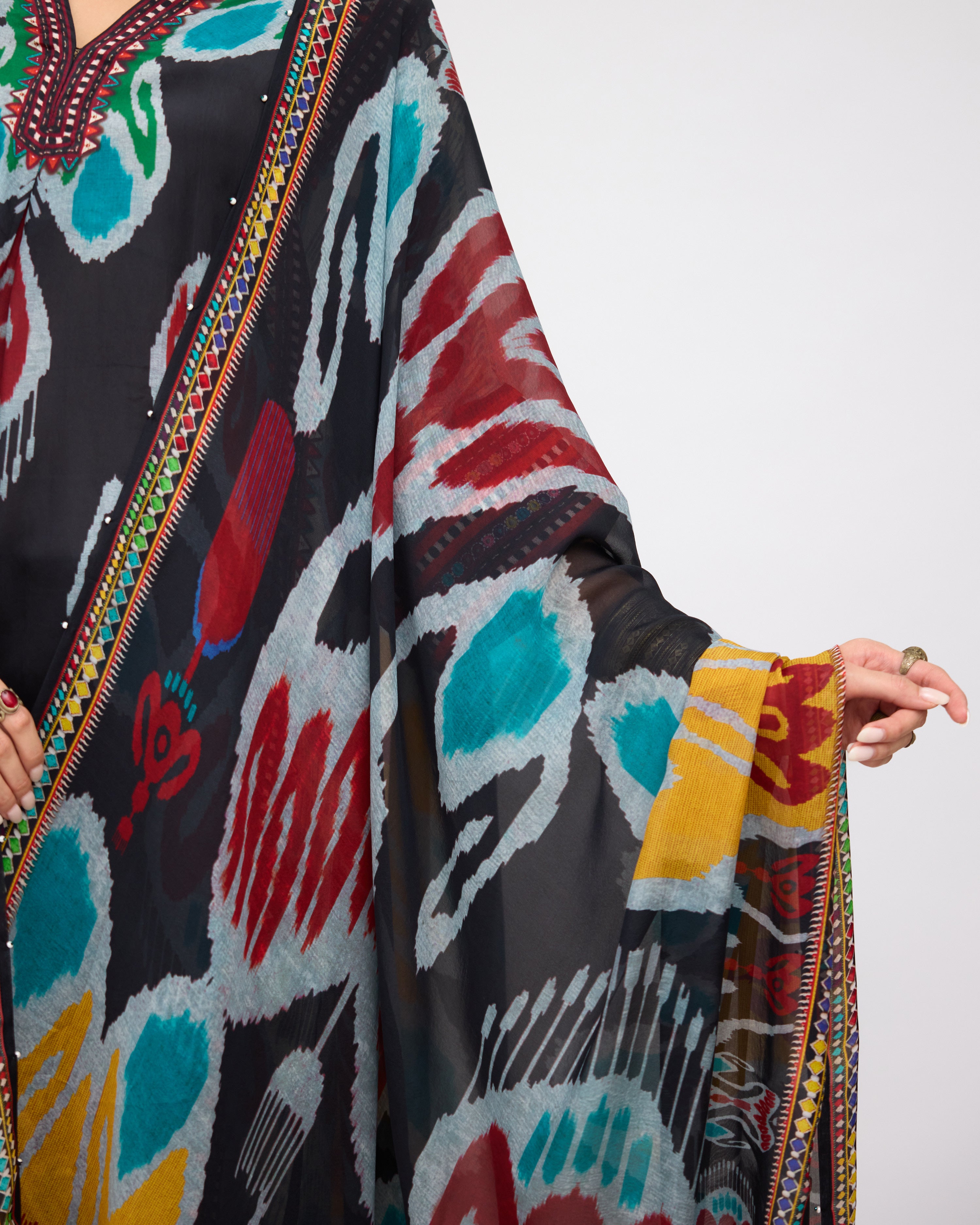 Tangier : Banera - Charcoal/Multi