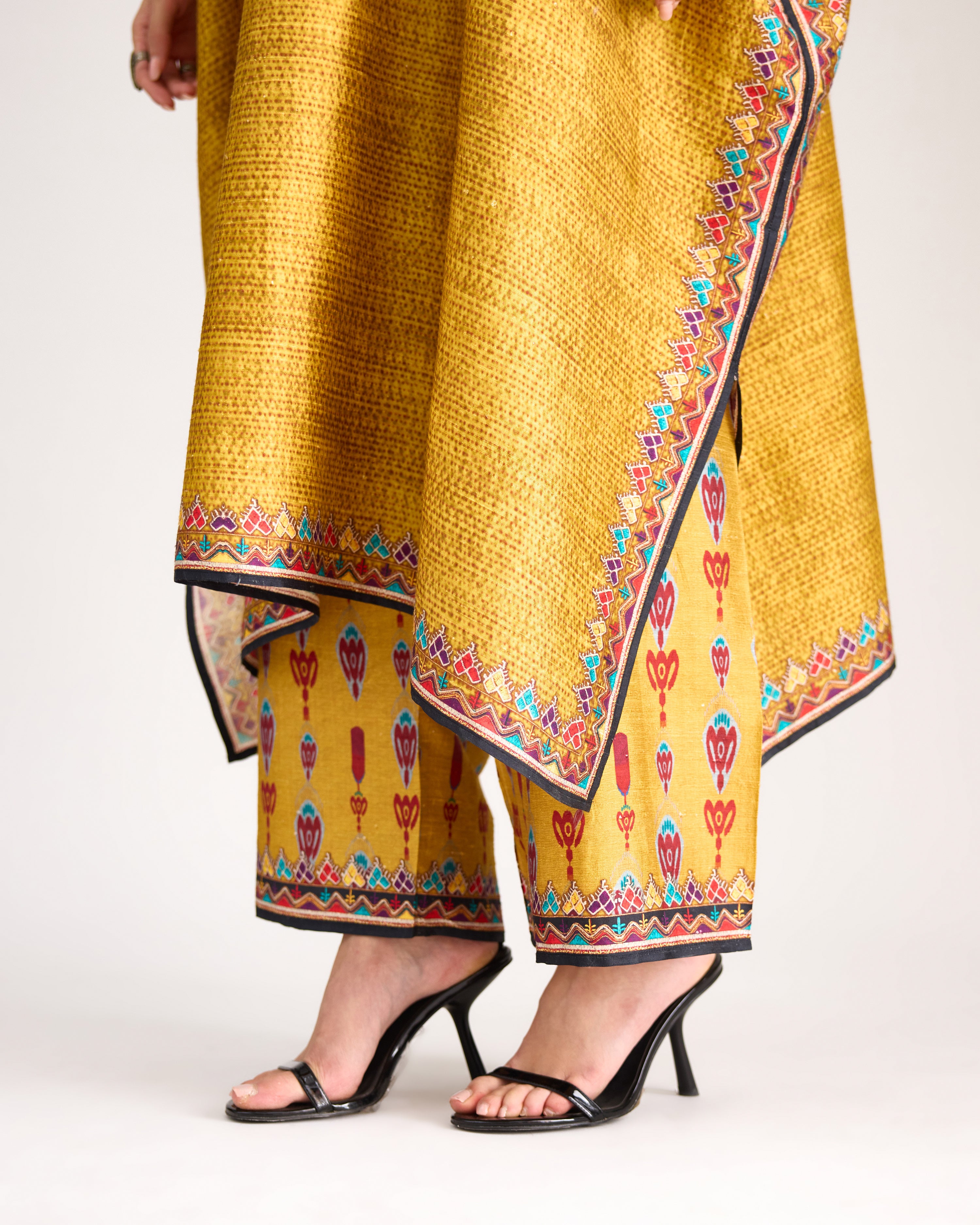 Tangier : Kanish - Mustard