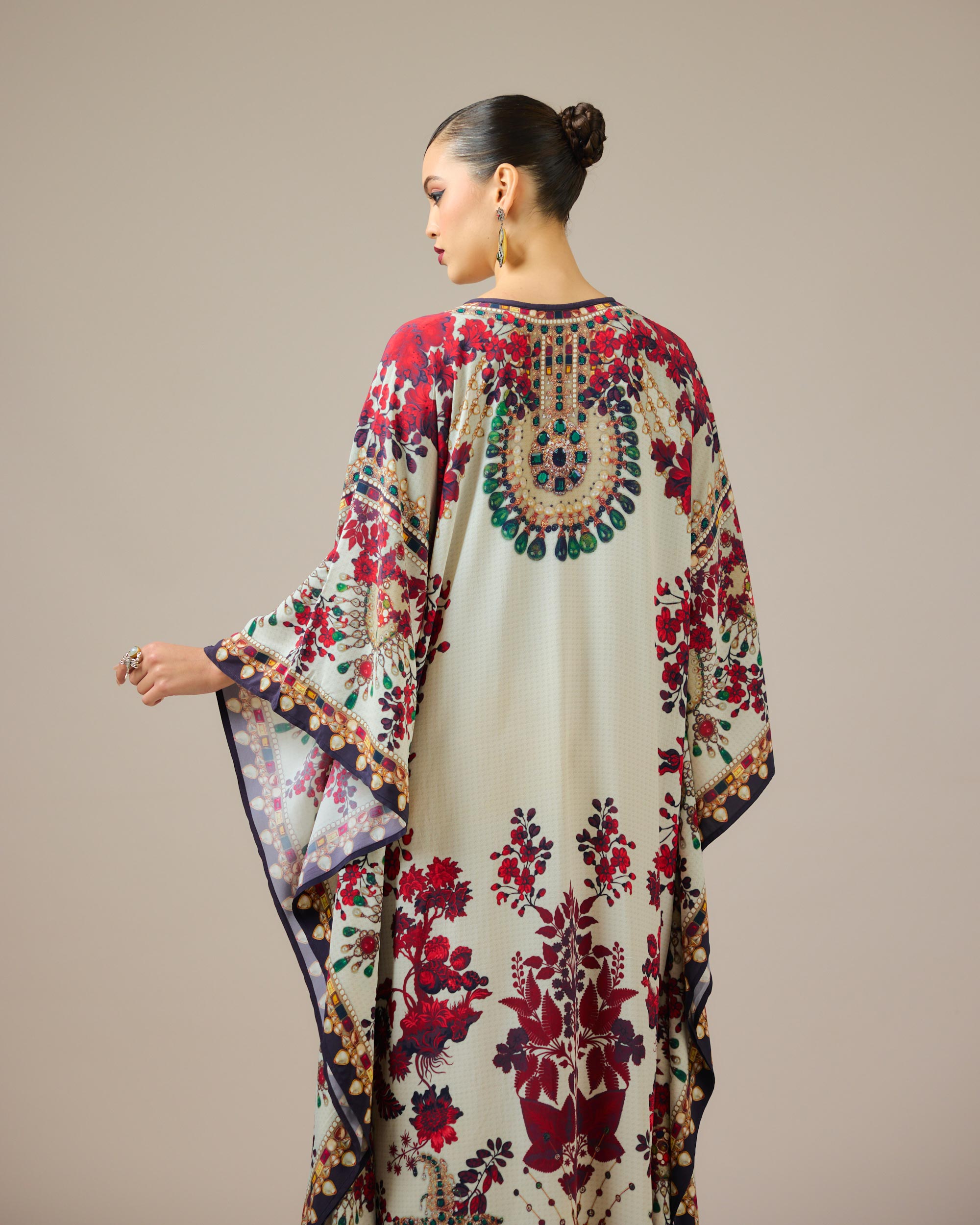 Nizam : Sharifa - Ivory/Red