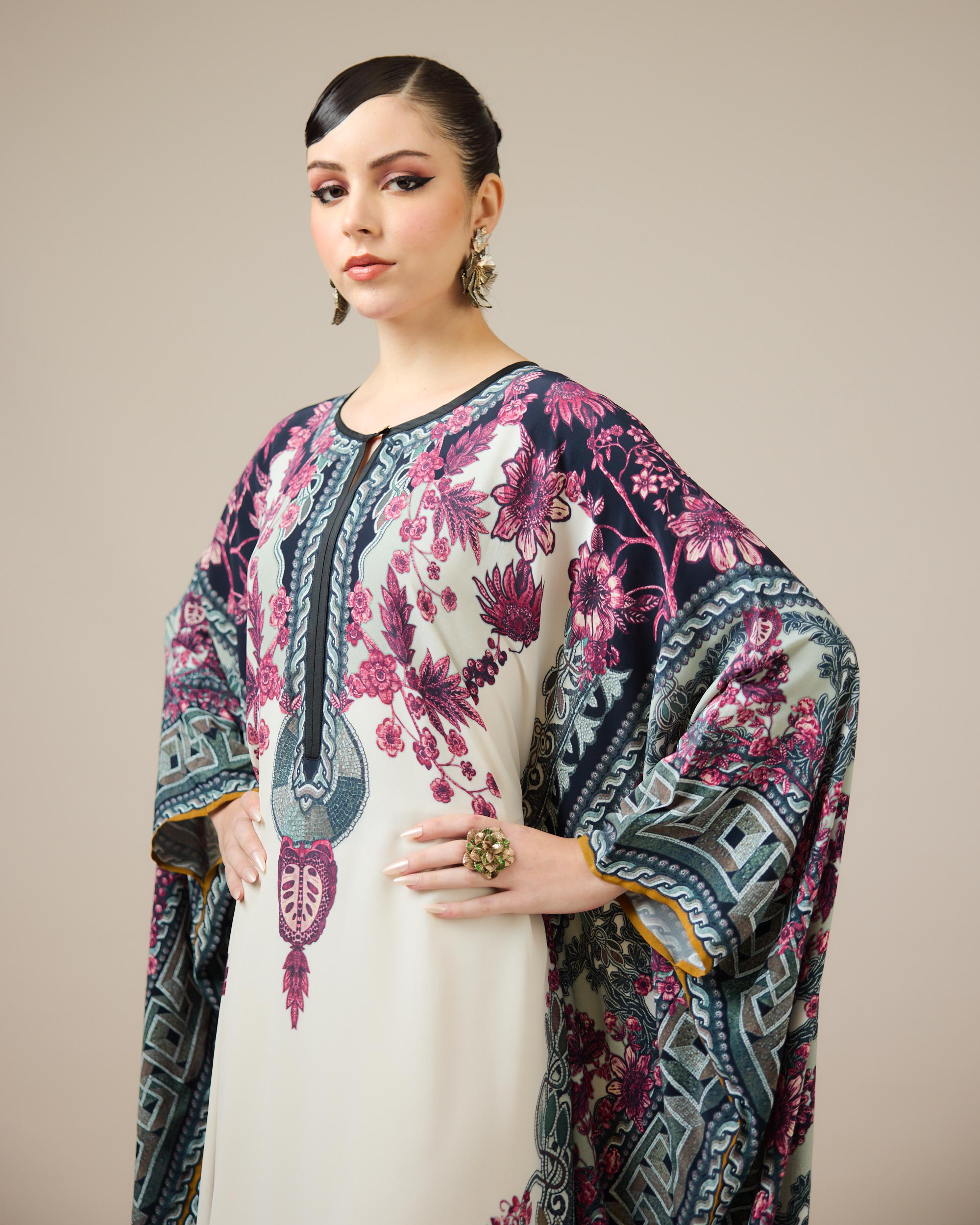 Florence : Sharifa - Ivory/Raspberry
