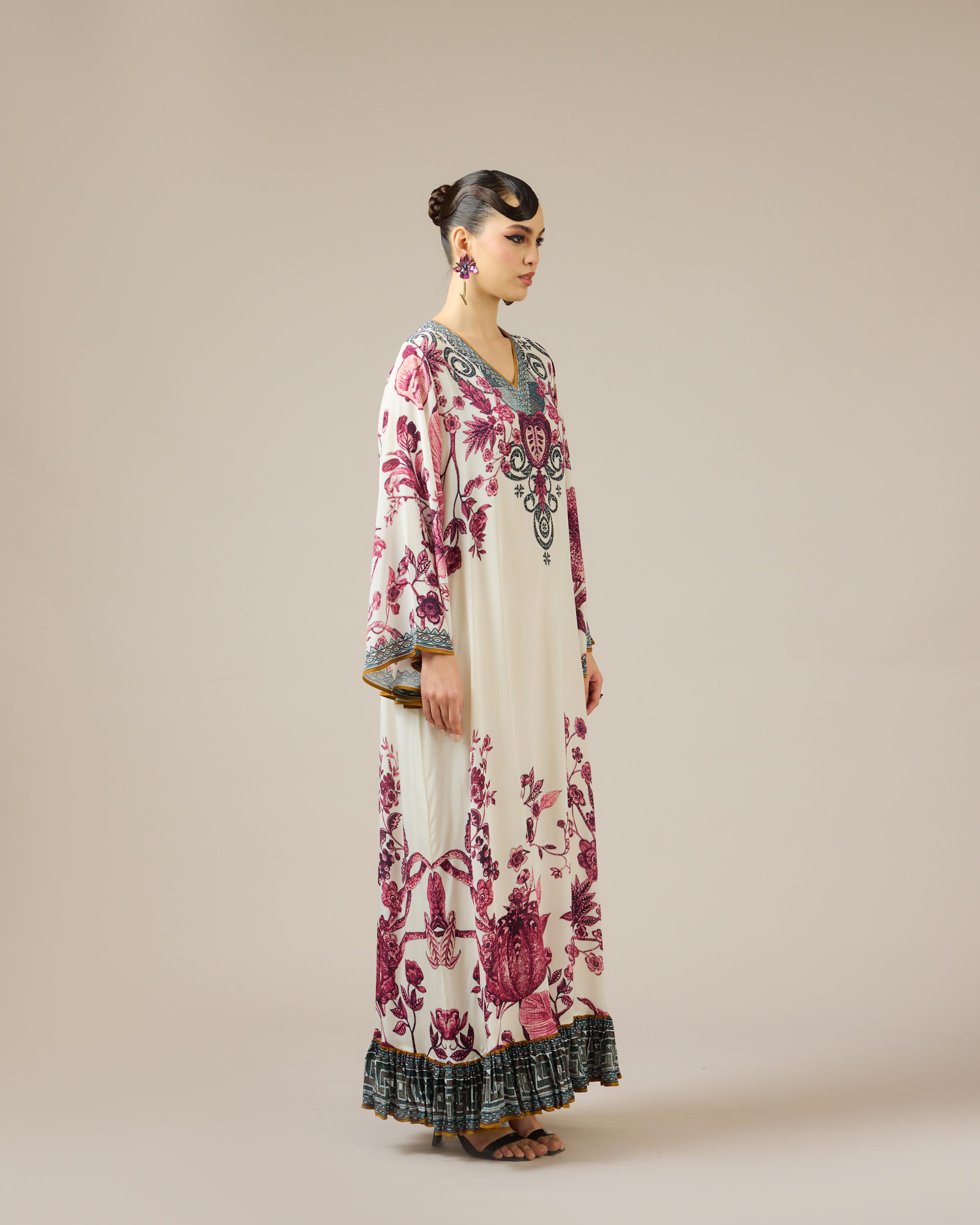 Florence : Barkha - Ivory/Raspberry