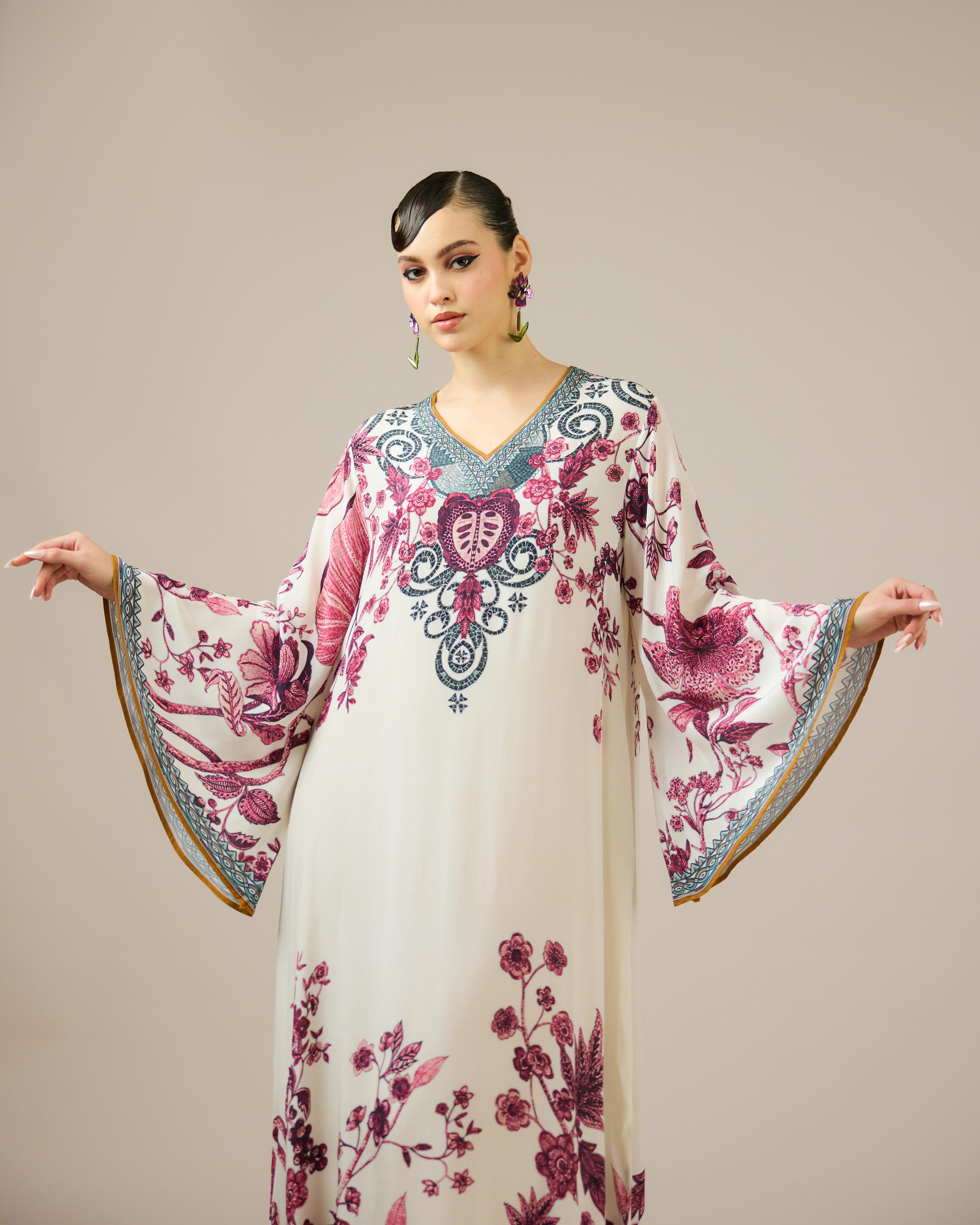 Florence : Barkha - Ivory/Raspberry
