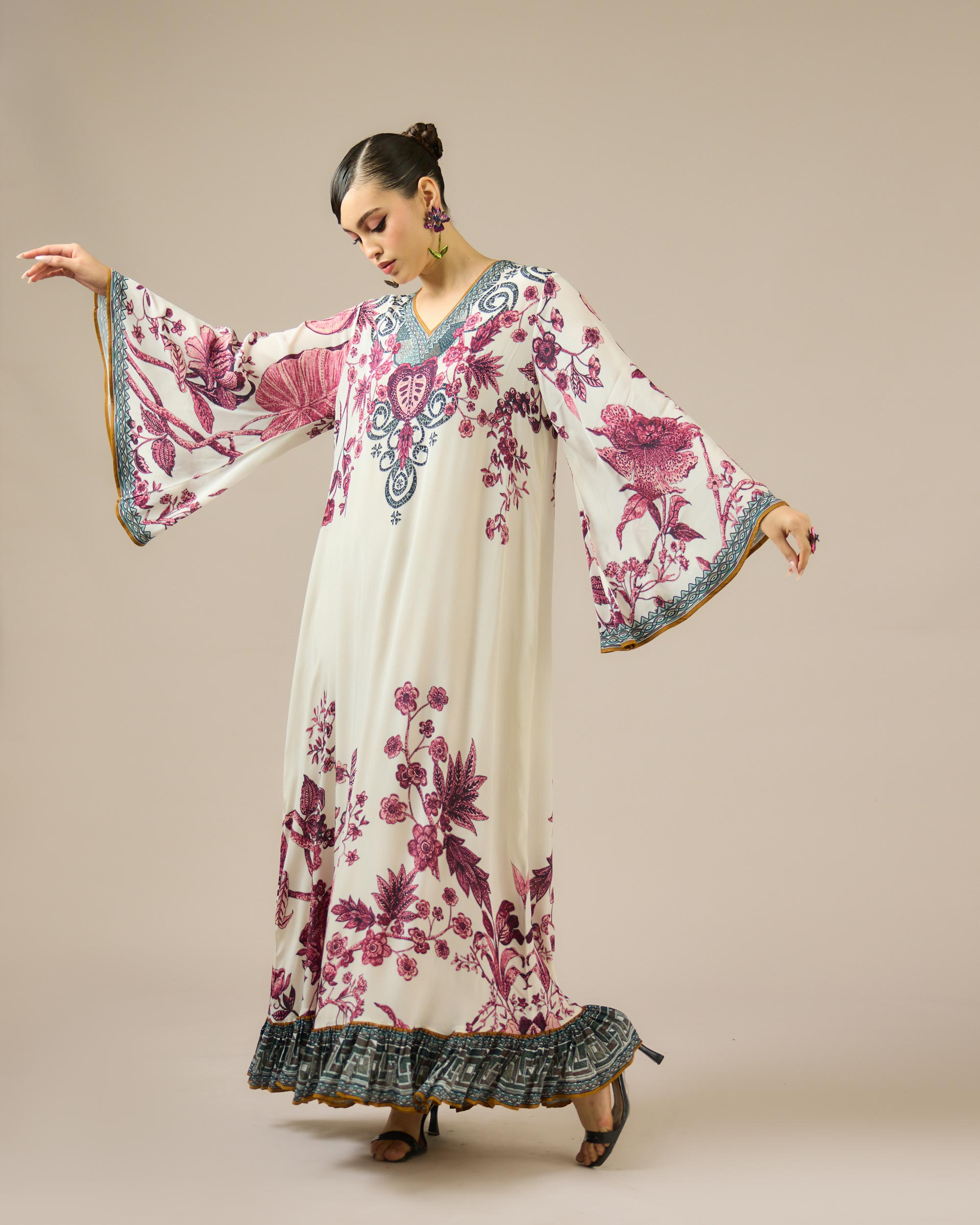 Florence : Barkha - Ivory/Raspberry