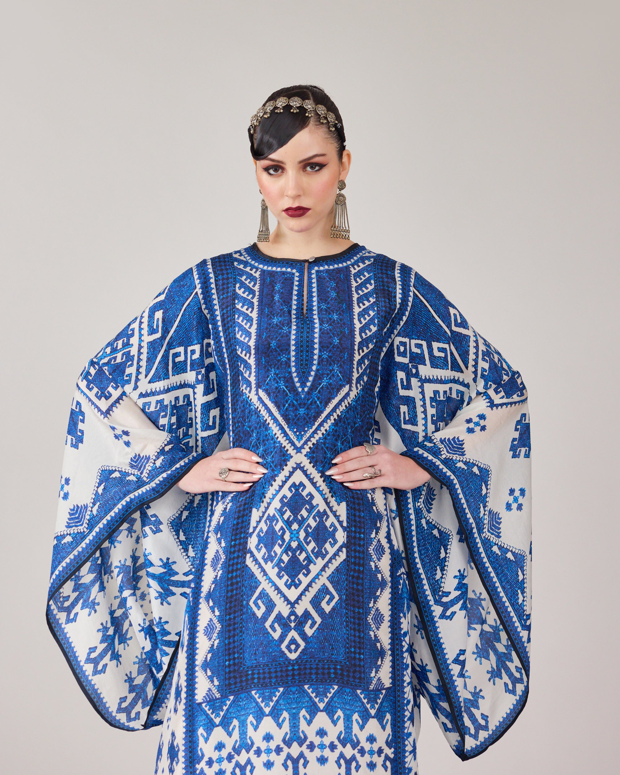 Phulkari : Beatrice