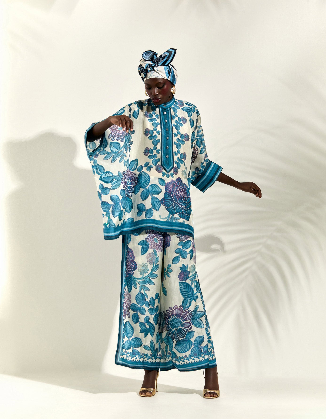 Jamaica : Chanel/Gloria - Ivory/Blue
