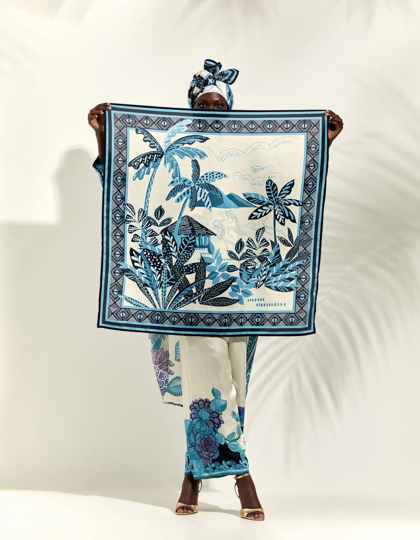 Jamaica : Scarf - Ivory/Blue
