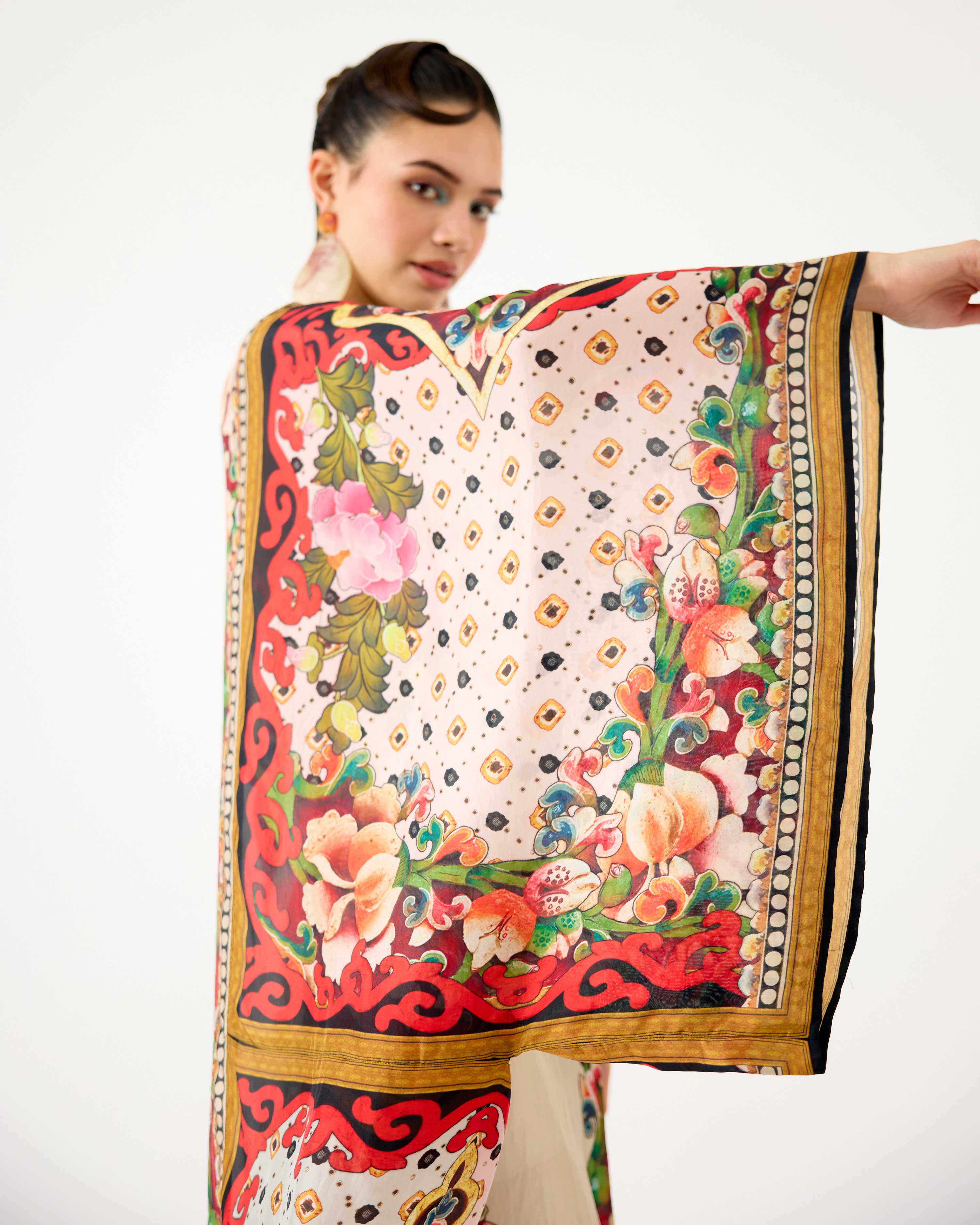 Ladakh : Beatrice - Beige/Red