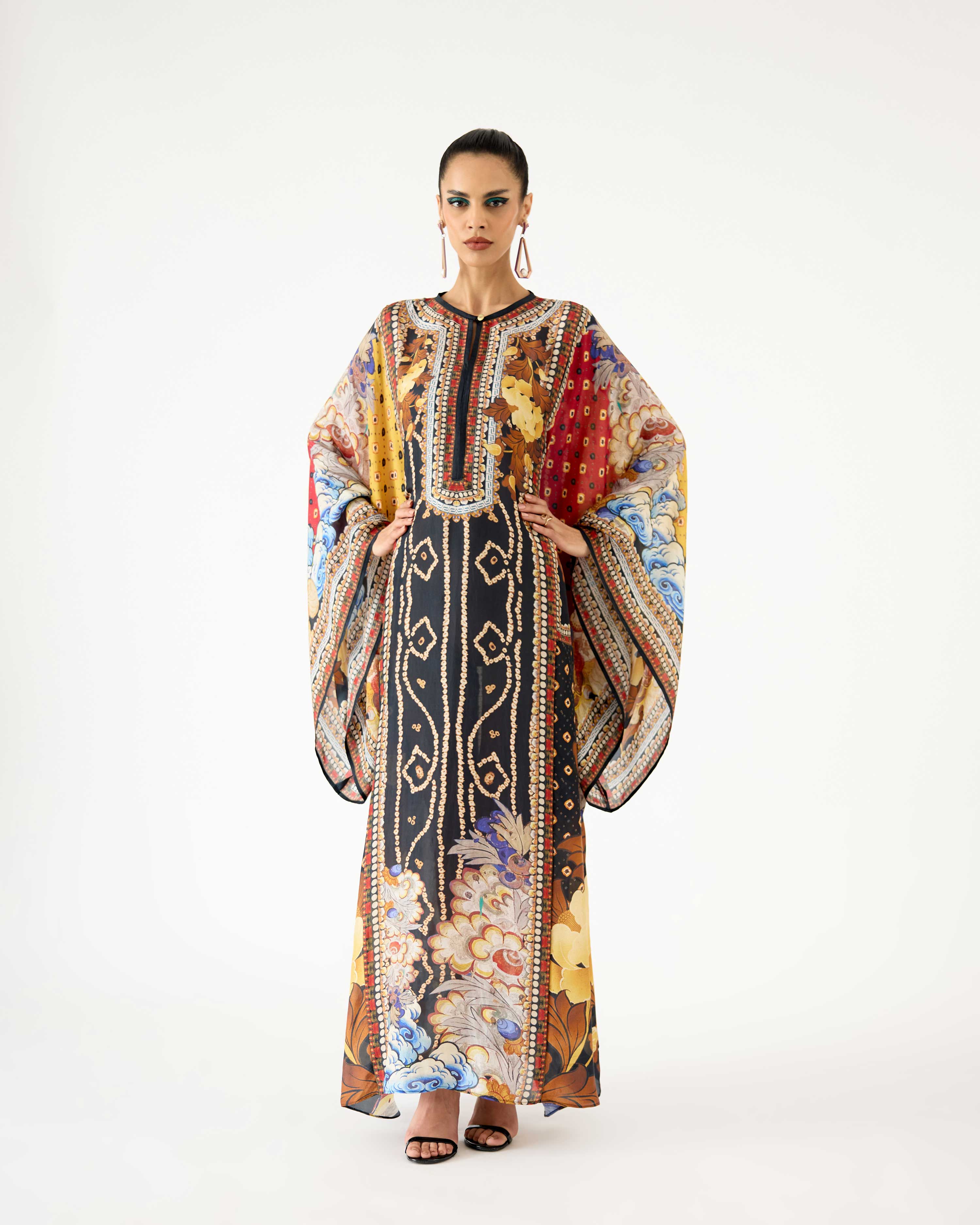 Ladakh : Beatrice - Black/Maroon