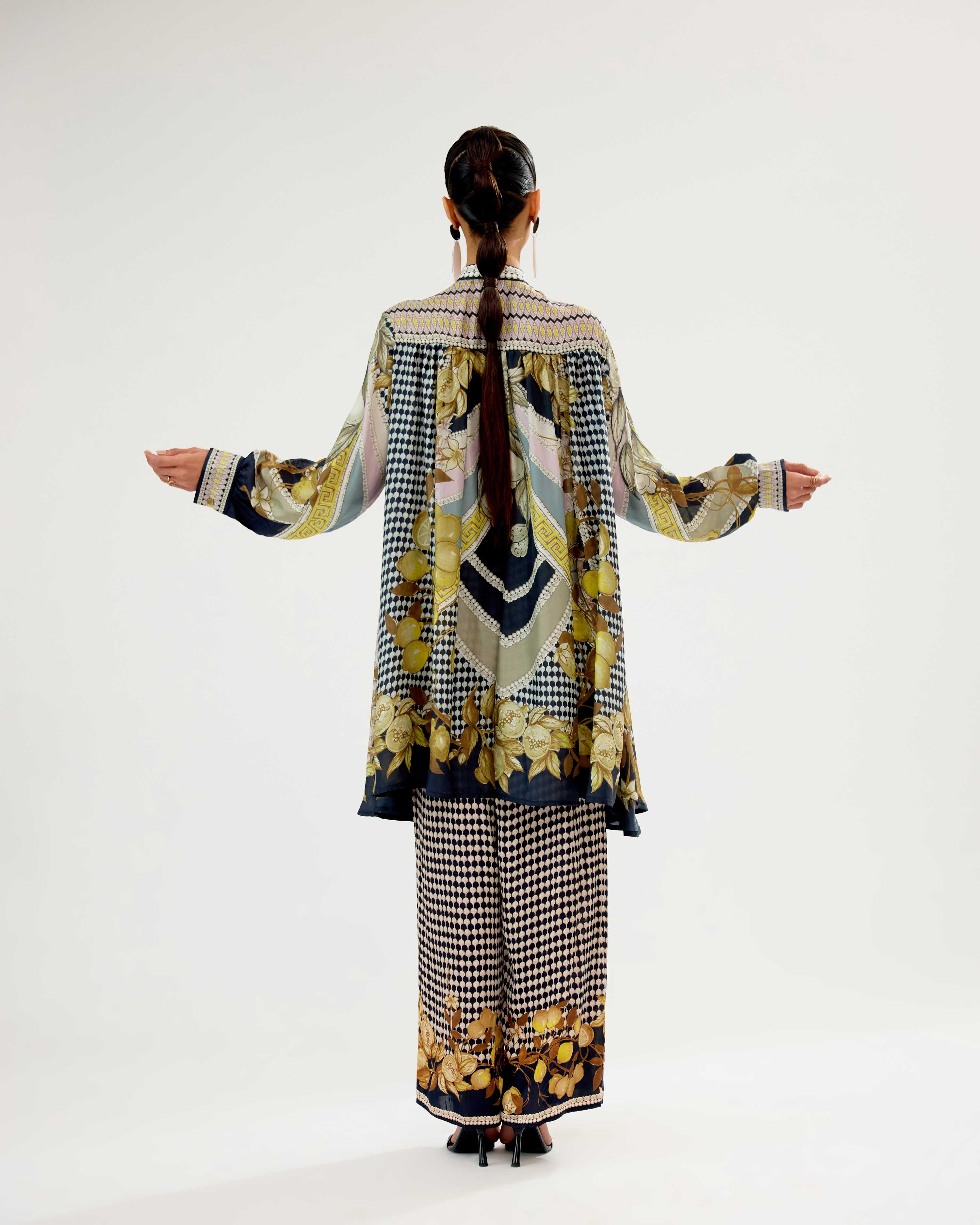 Orvieto : Nilofer - Black/Blush