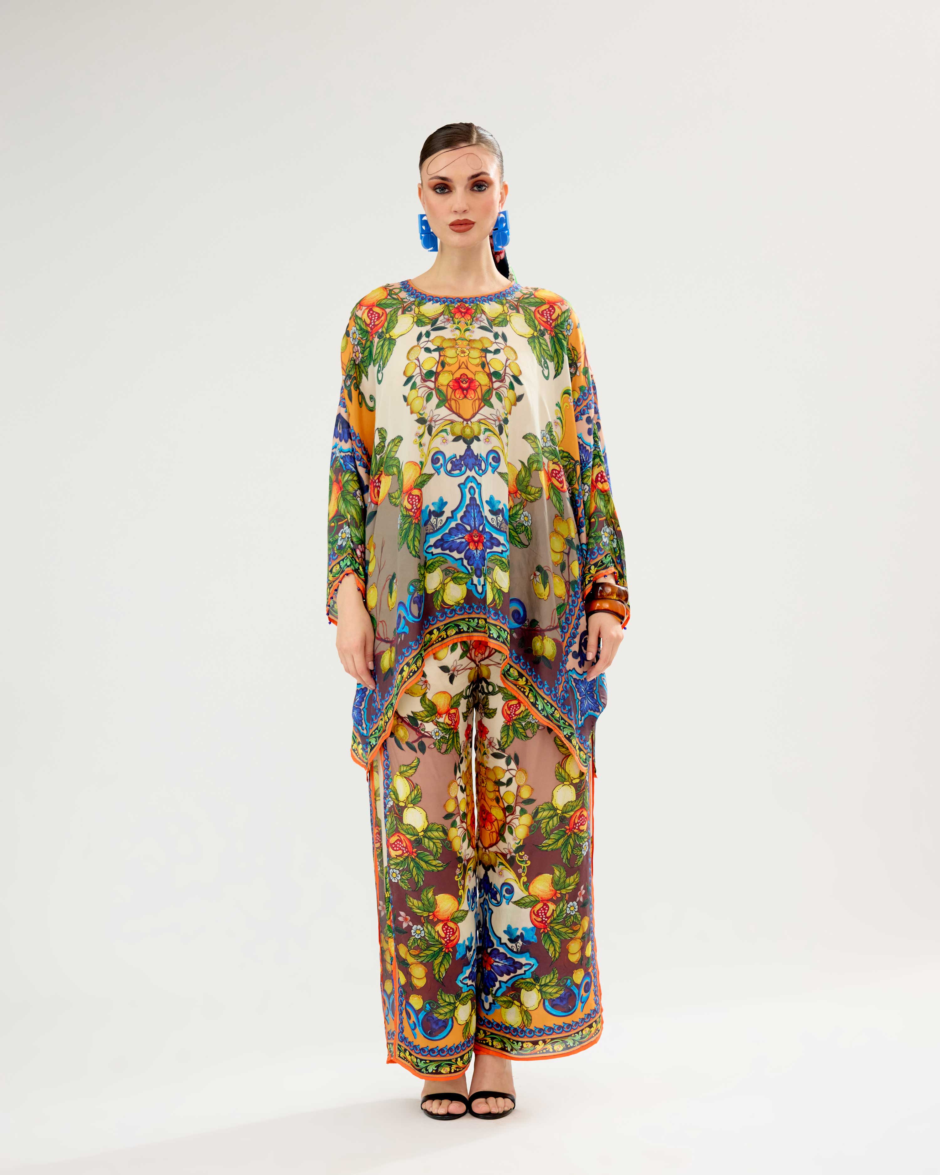 Orvieto : Insha - Ivory/Multi