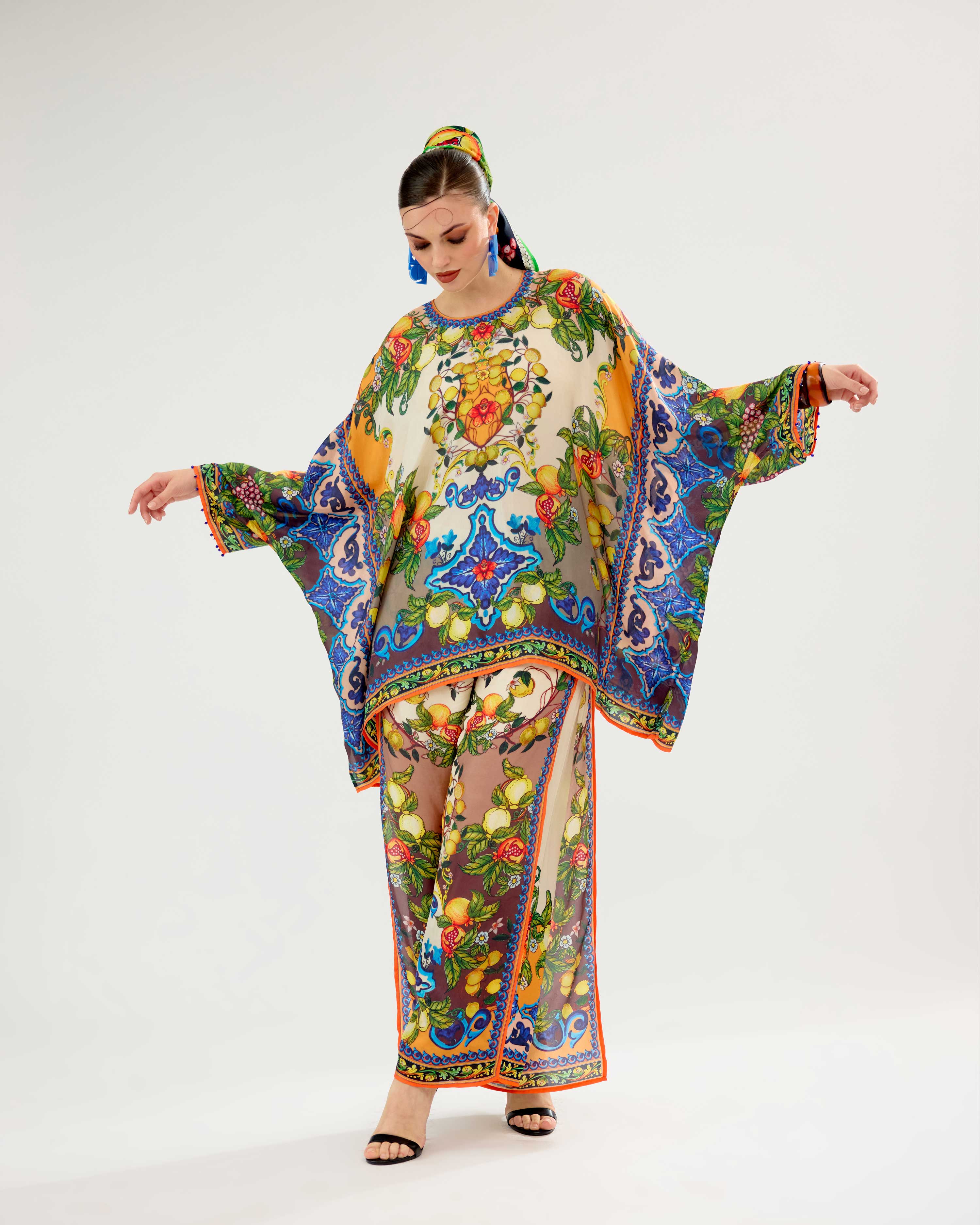Orvieto : Insha - Ivory/Multi