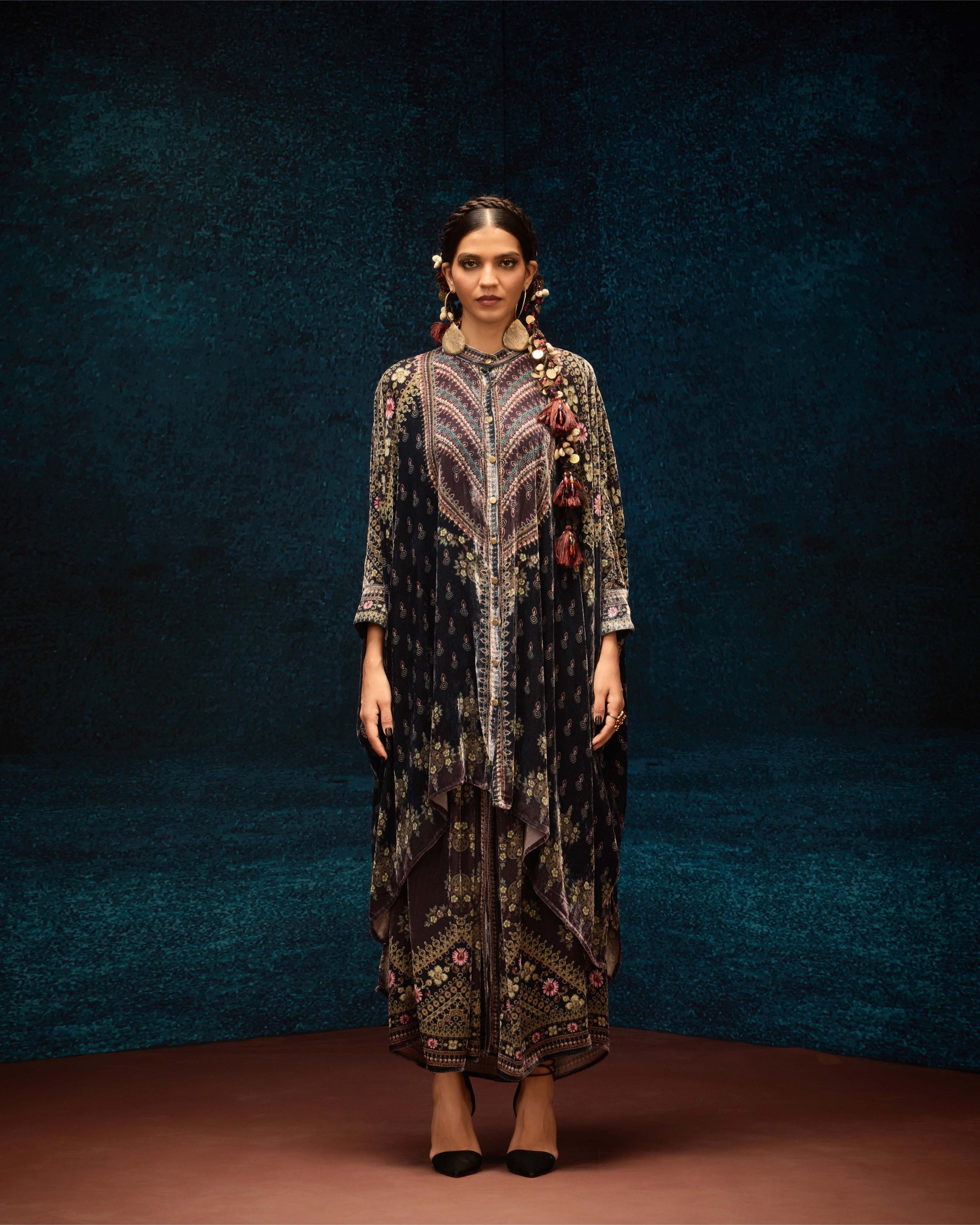 Ajrakh : Dakota - Black/Burgundy