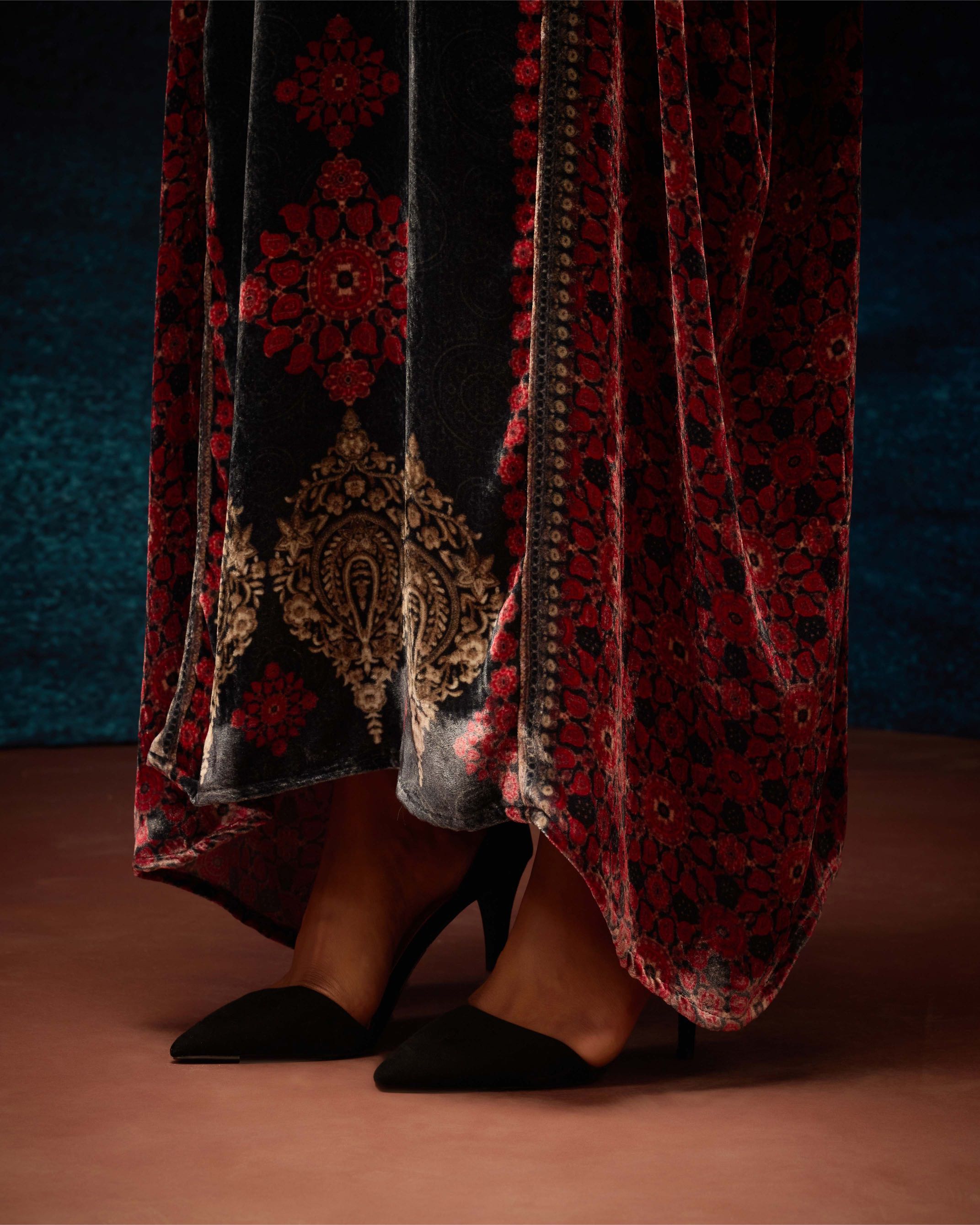 Ajrakh : Beatrice - Red/Black