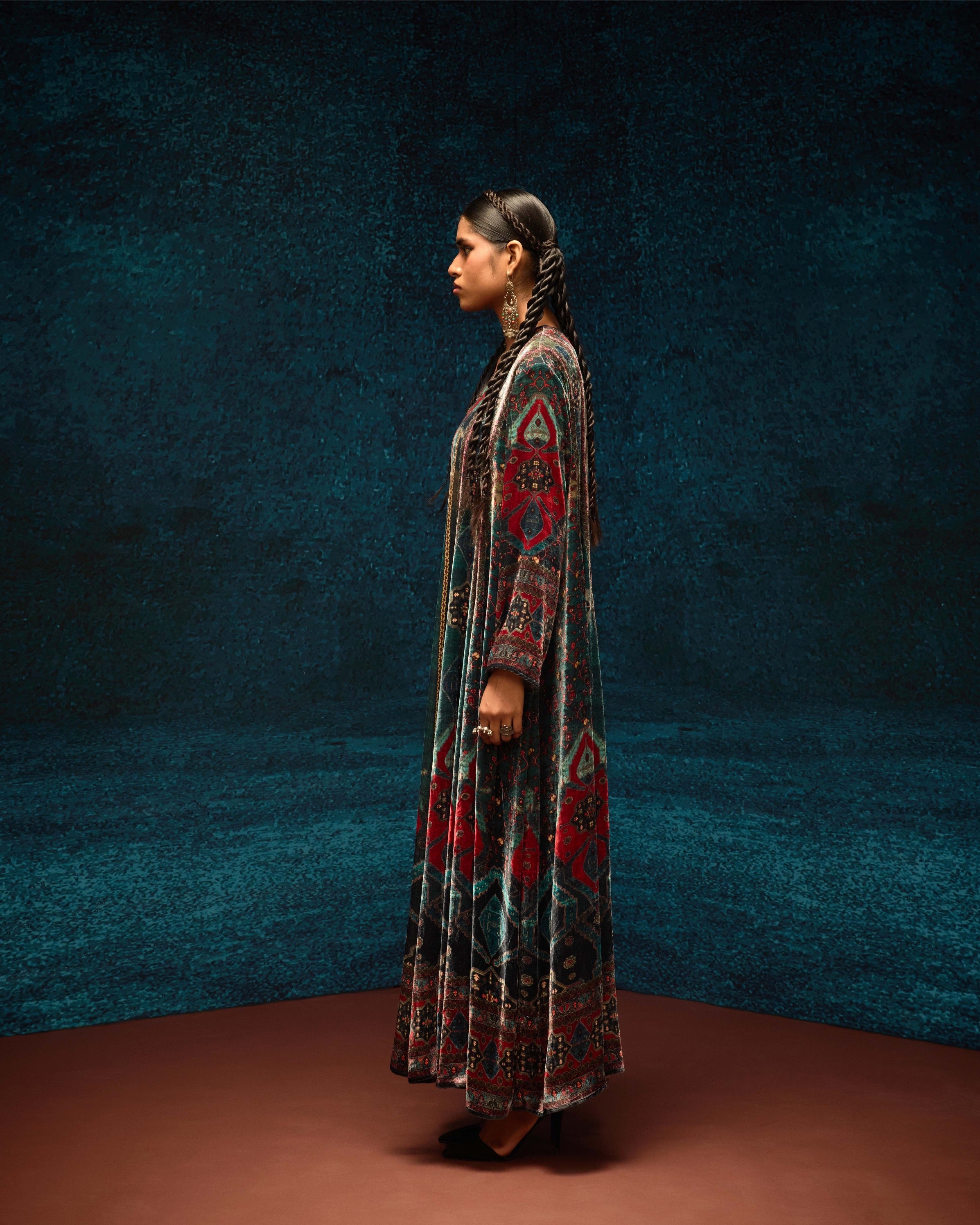 Ajrakh/Shiraz : Adavi - Black/Red