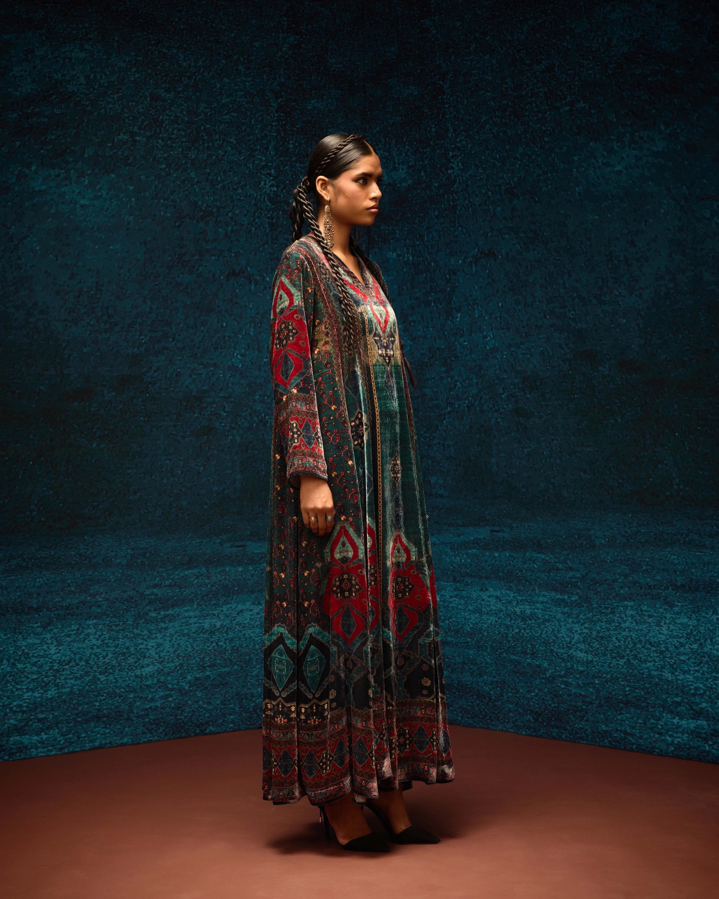 Ajrakh/Shiraz : Adavi - Black/Red