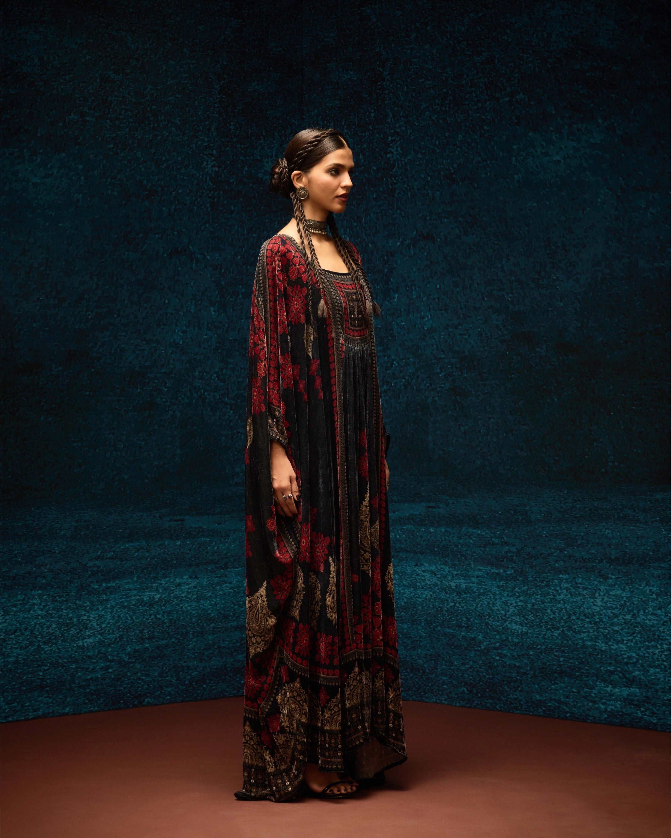 Ajrakh: Yolanda - Black/Red