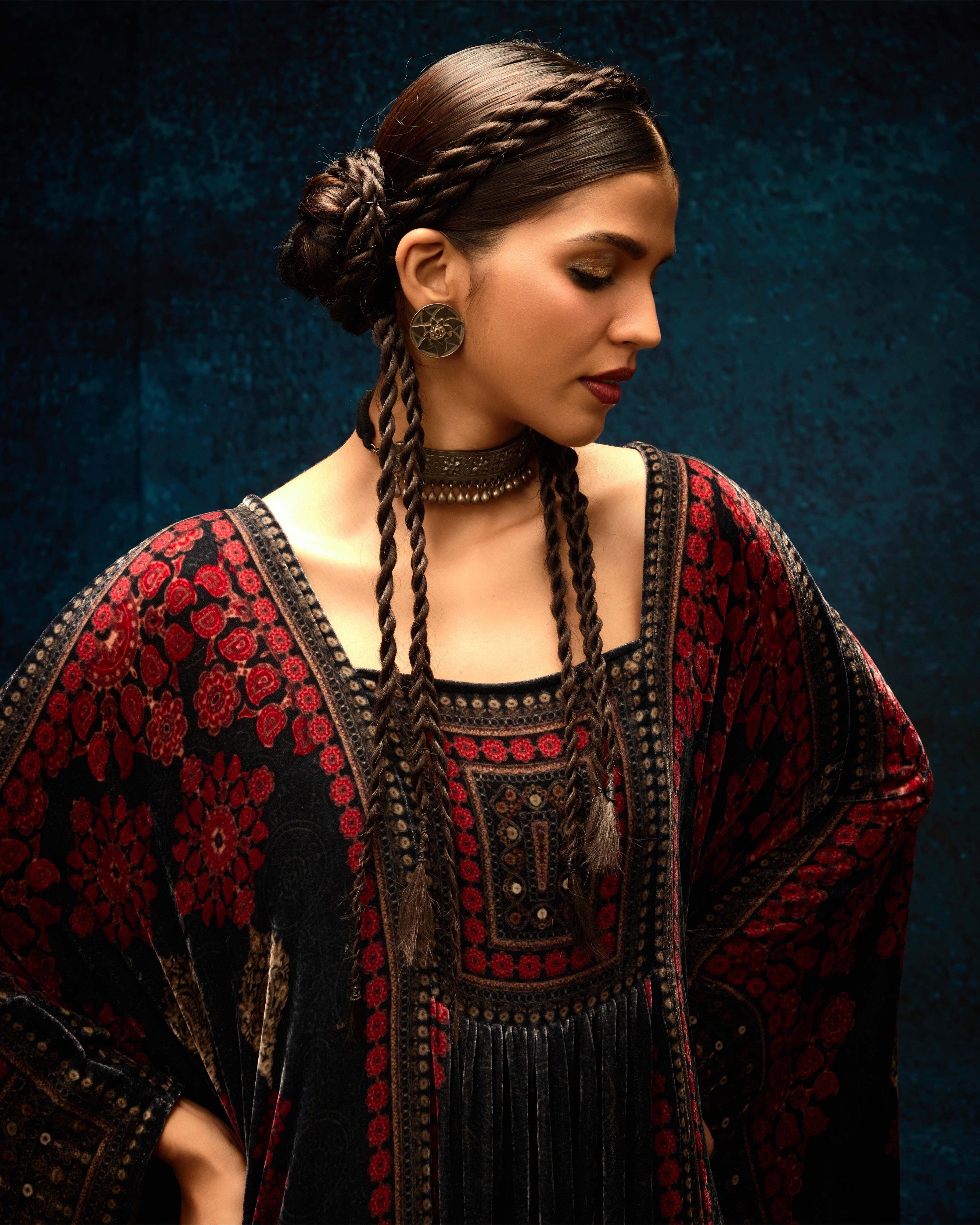 Ajrakh: Yolanda - Black/Red