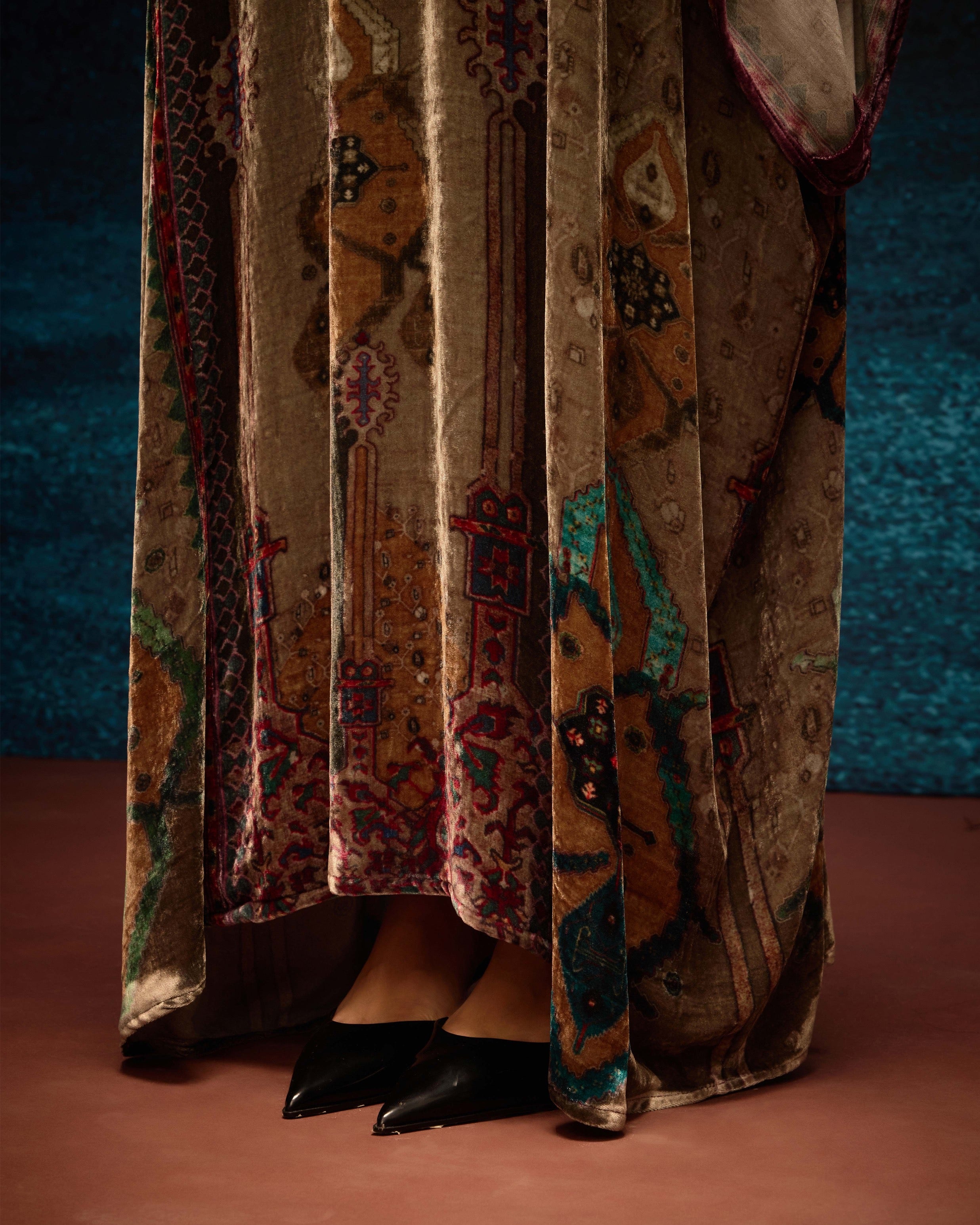 Ajrakh/Shiraz : Beatrice - Taupe