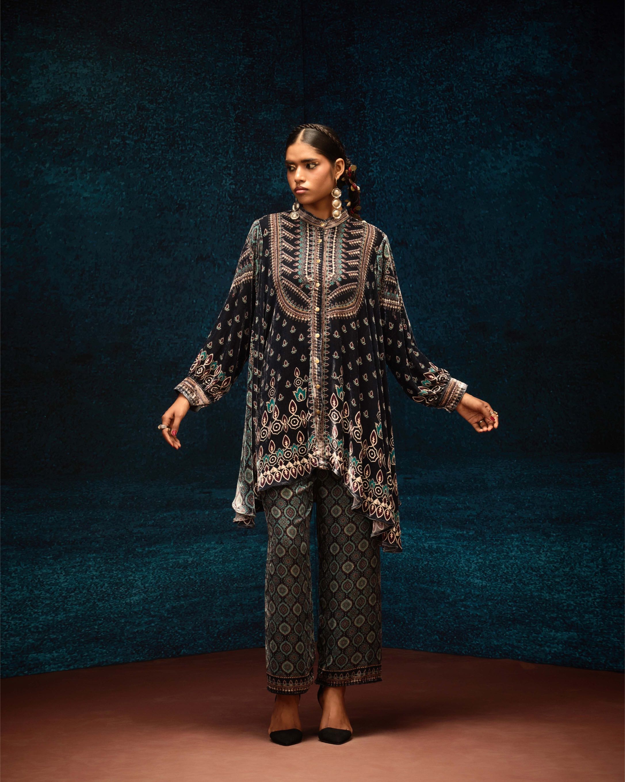 Ajrakh : Nilofer - Black