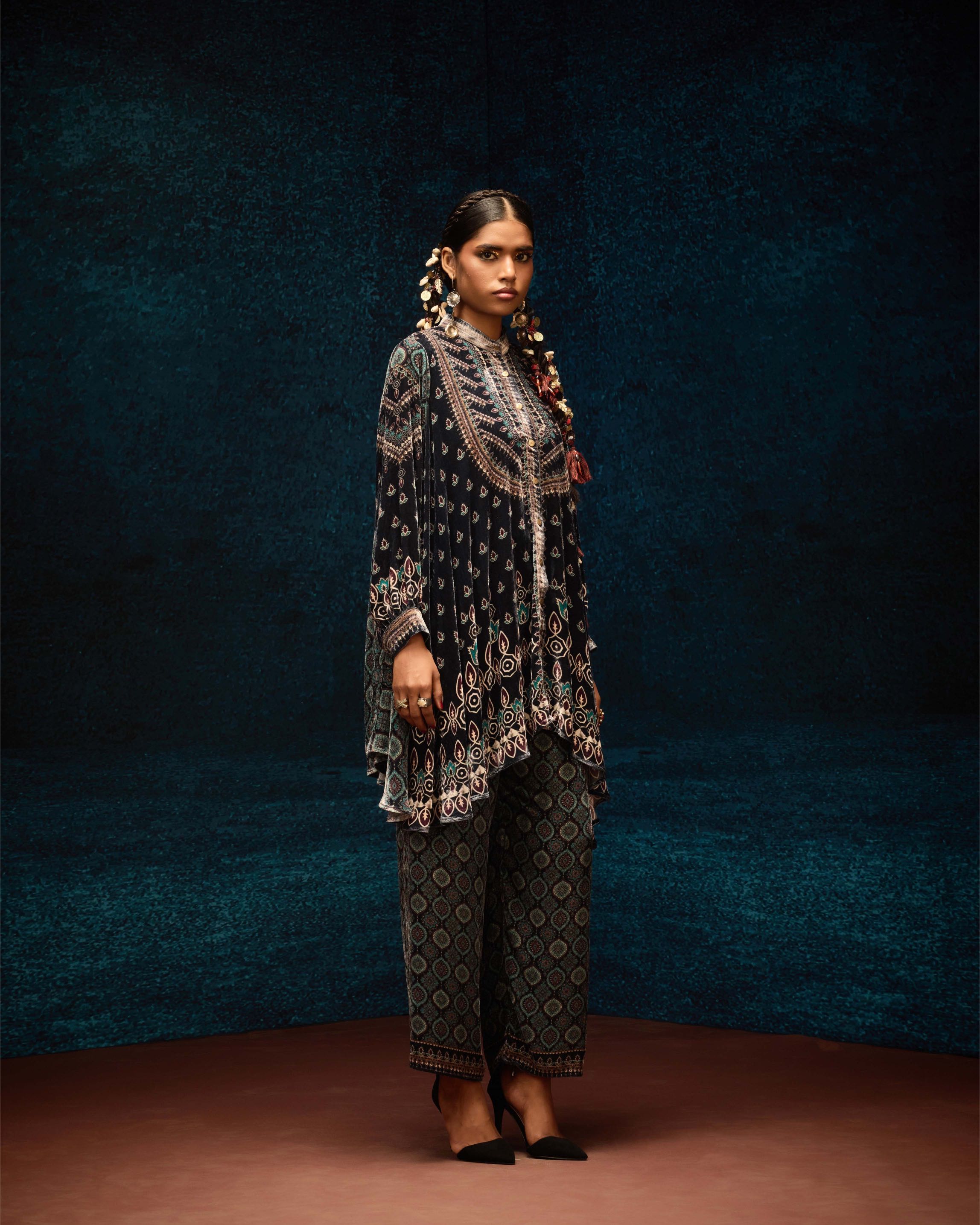 Ajrakh : Nilofer - Black