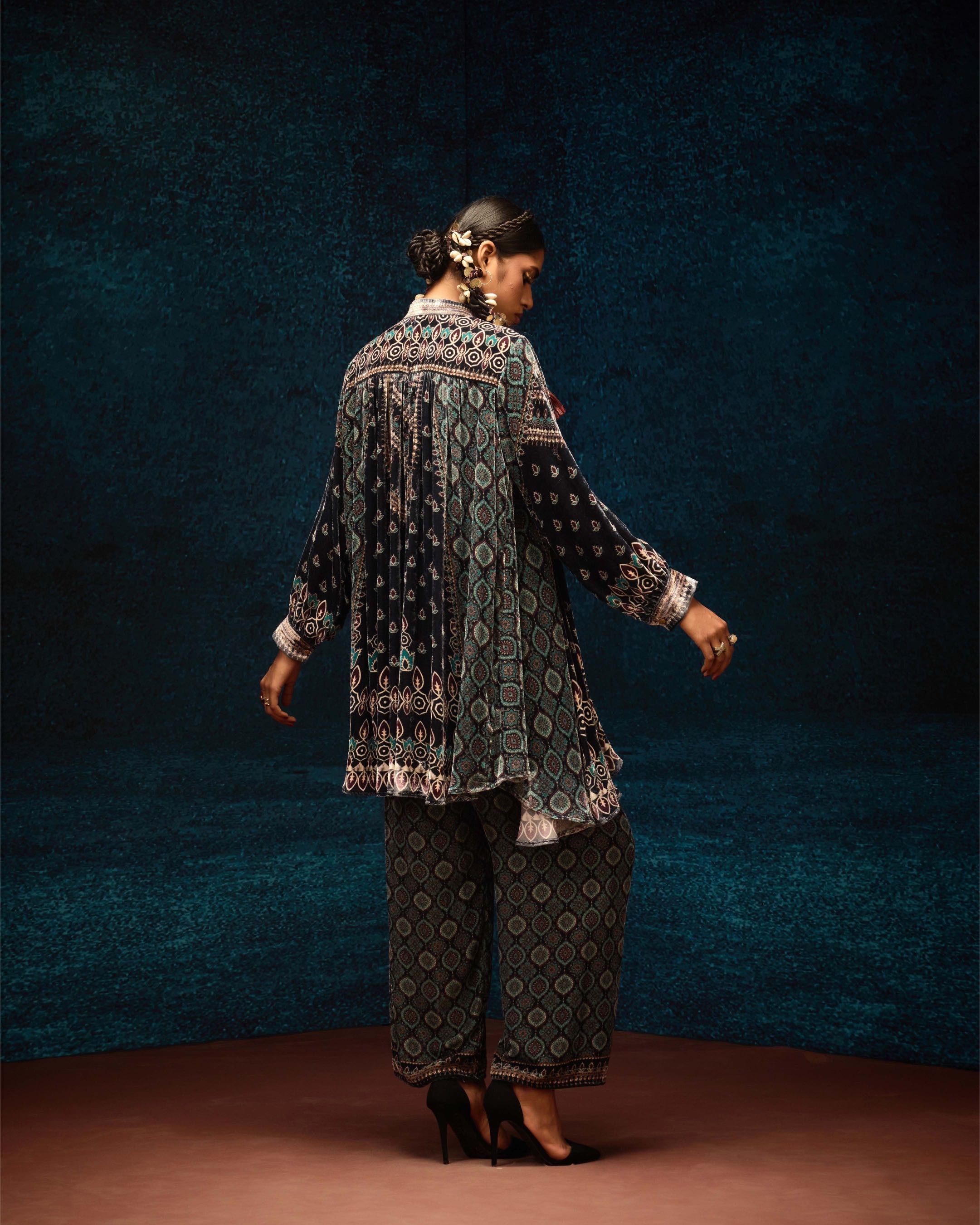 Ajrakh : Nilofer - Black