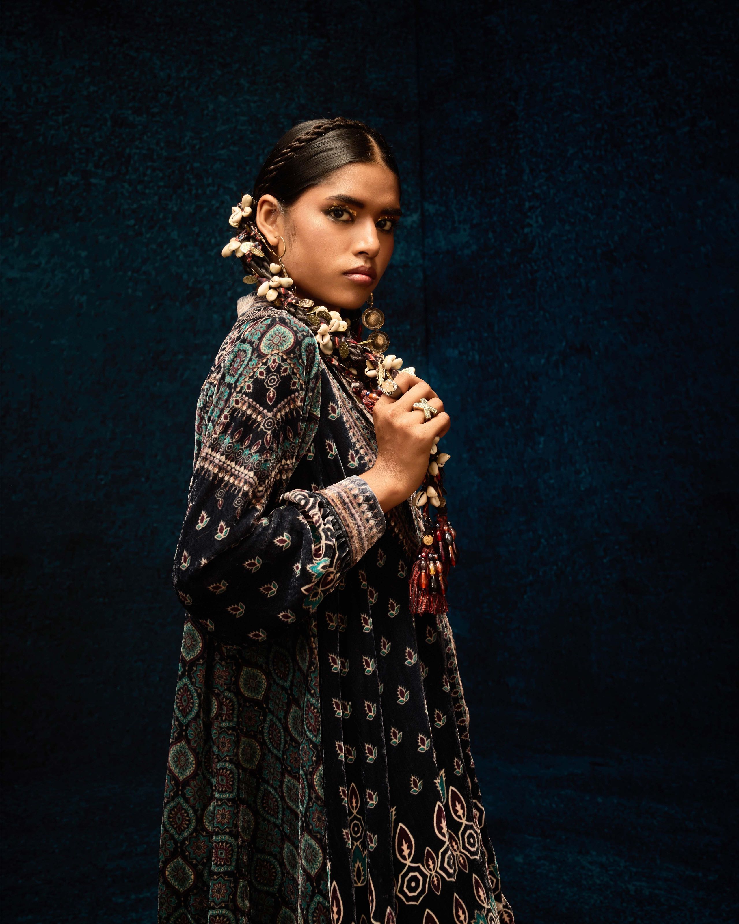 Ajrakh : Nilofer - Black