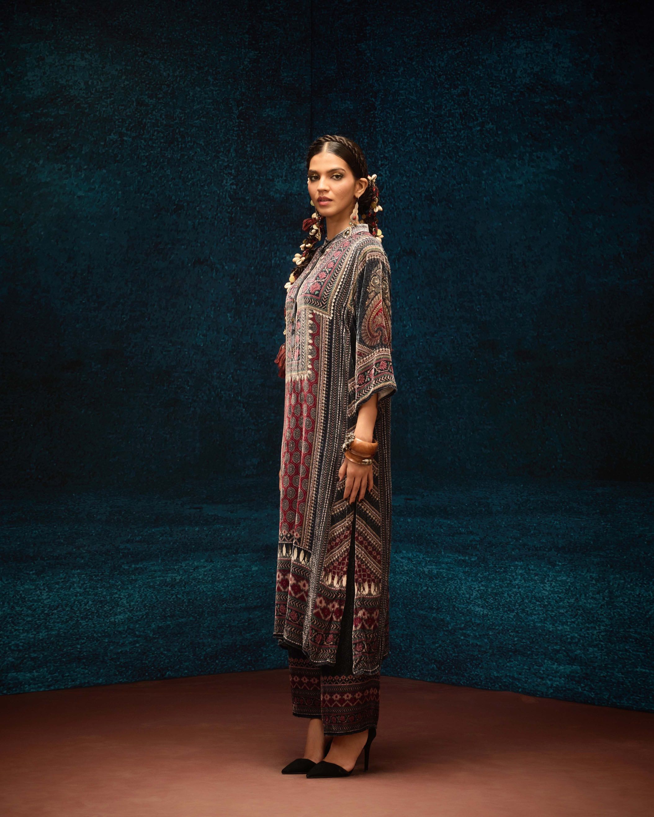 Ajrakh : Ghazala - Black/Maroon