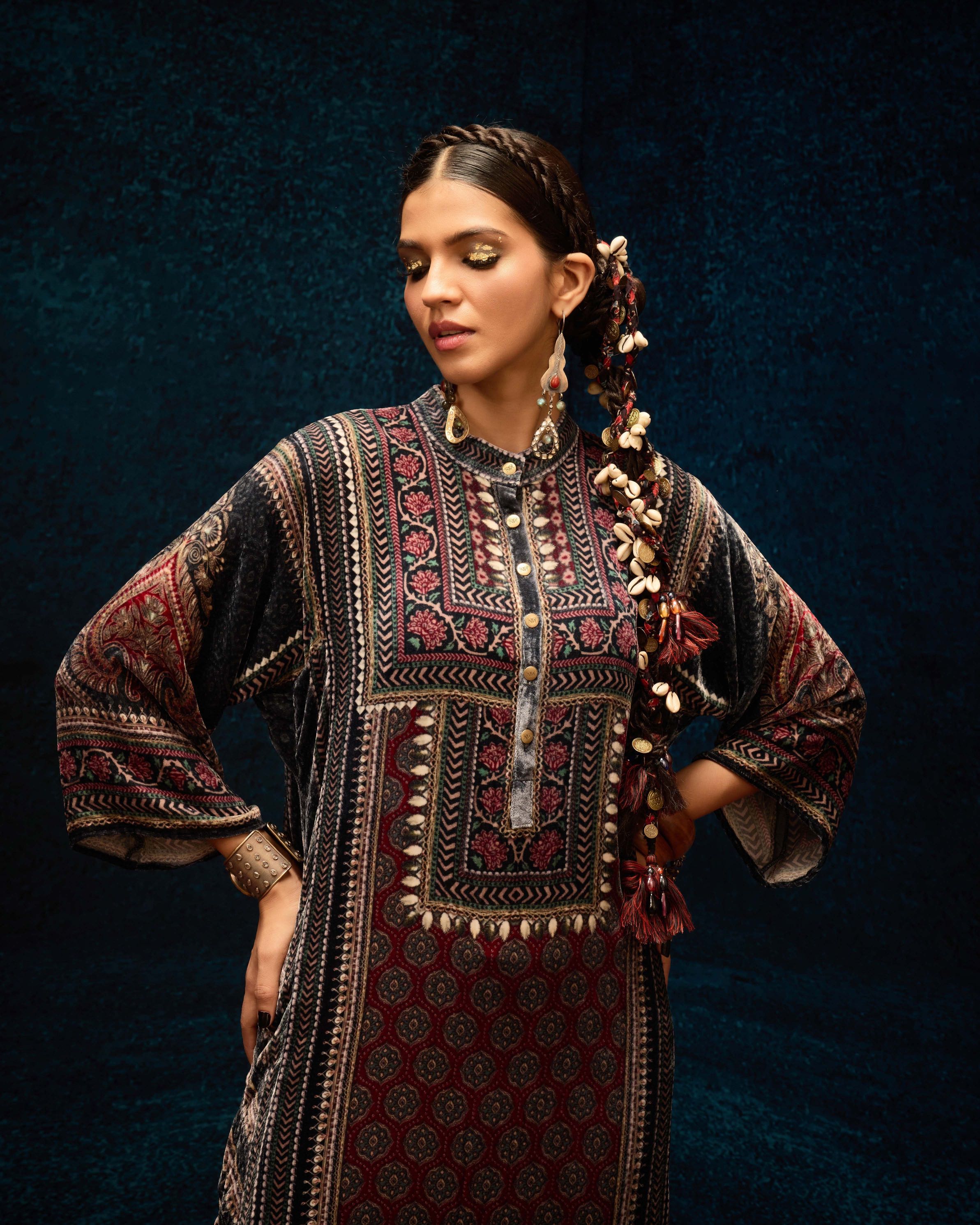 Ajrakh : Ghazala - Black/Maroon