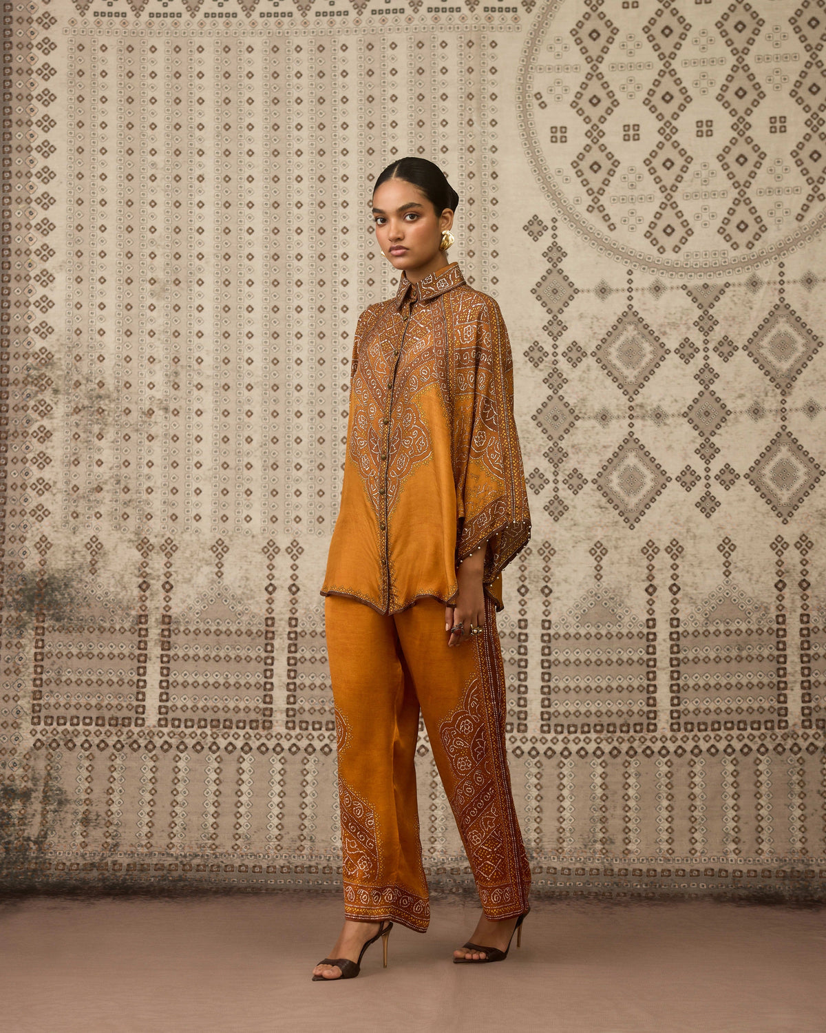 BANDHEJ : Denise
