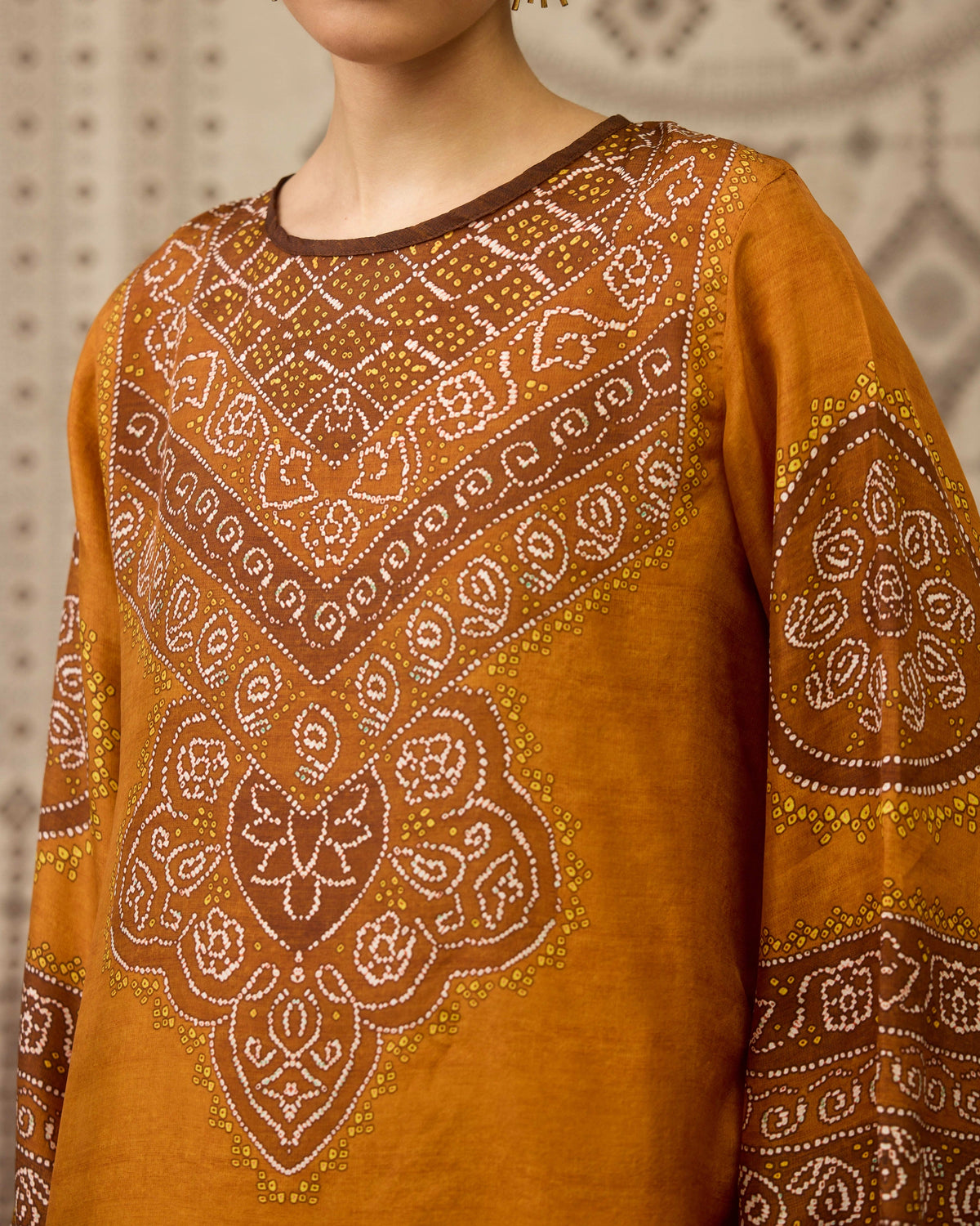 BANDHEJ : Resham
